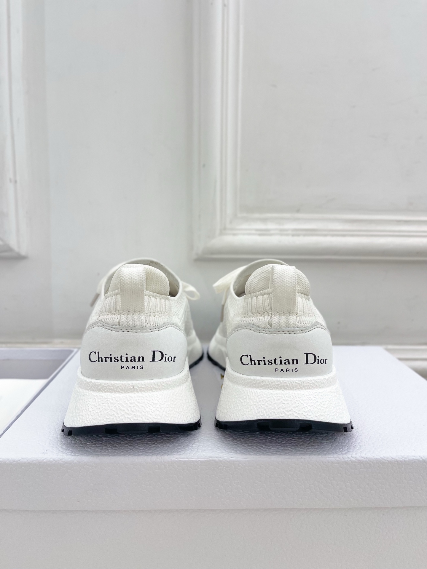 Dior |  迪奥  25𝐬𝐬 

🧡💚2025早春新品 顶级版本⚠️
专柜主打新款Run'n'Dio