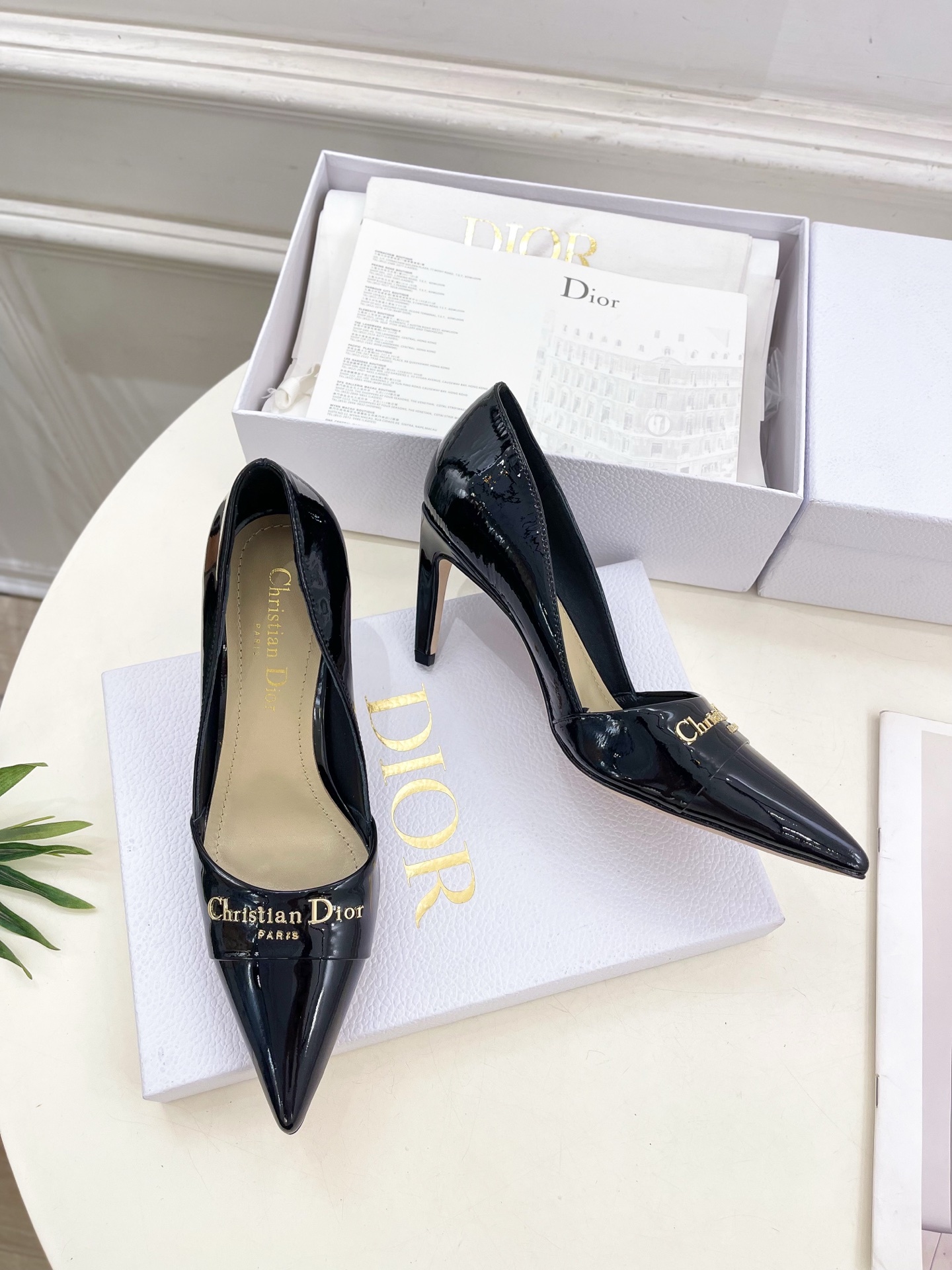Dior | 迪奥 25𝐬𝐬
🧡💚2025春夏新品 顶级版本⚠️
专柜主打新款My Dior 尖