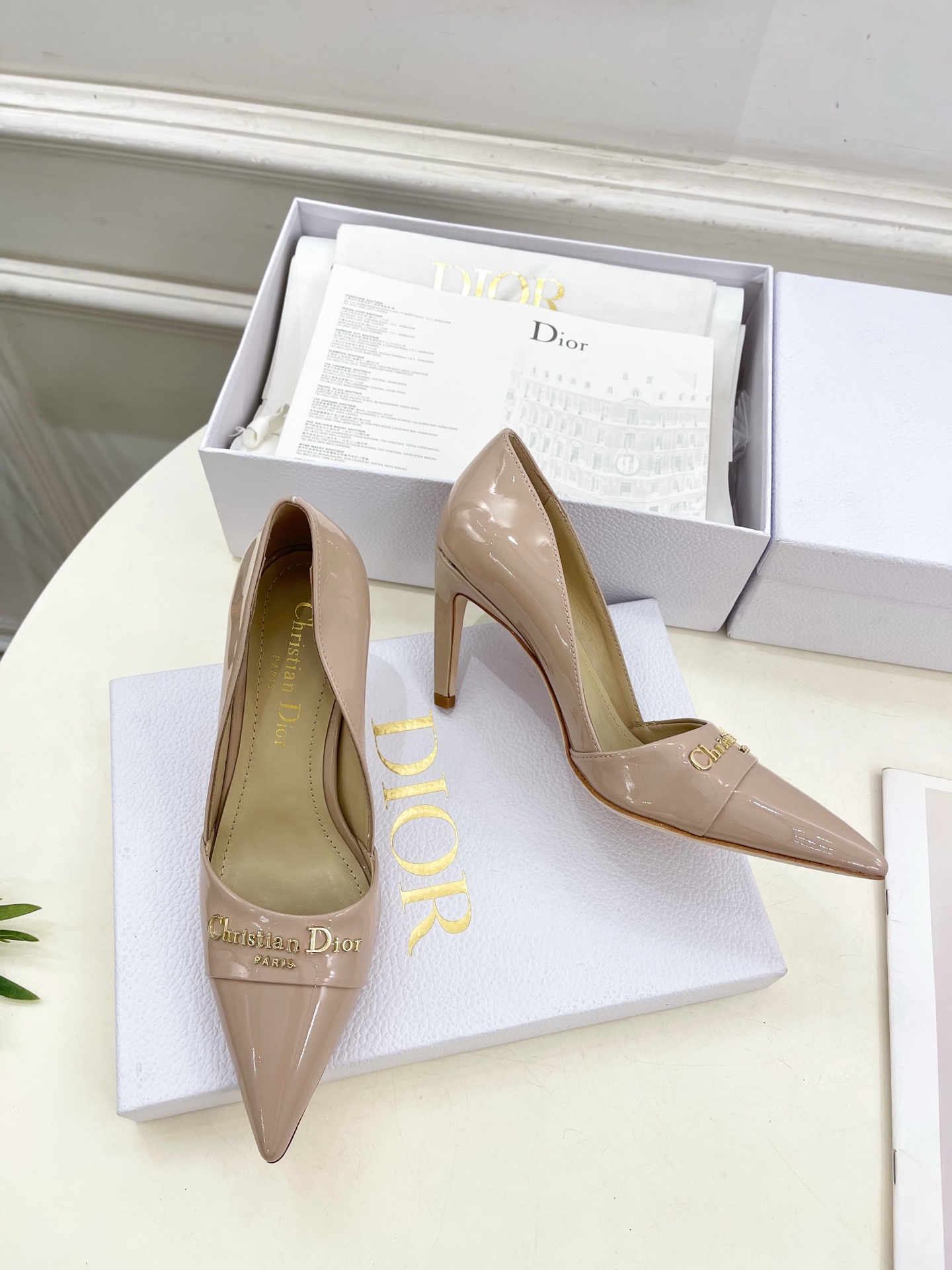 Dior |  迪奥  25𝐬𝐬 

🧡💚2025春夏新品 顶级版本⚠️
专柜主打新款My Dior 尖