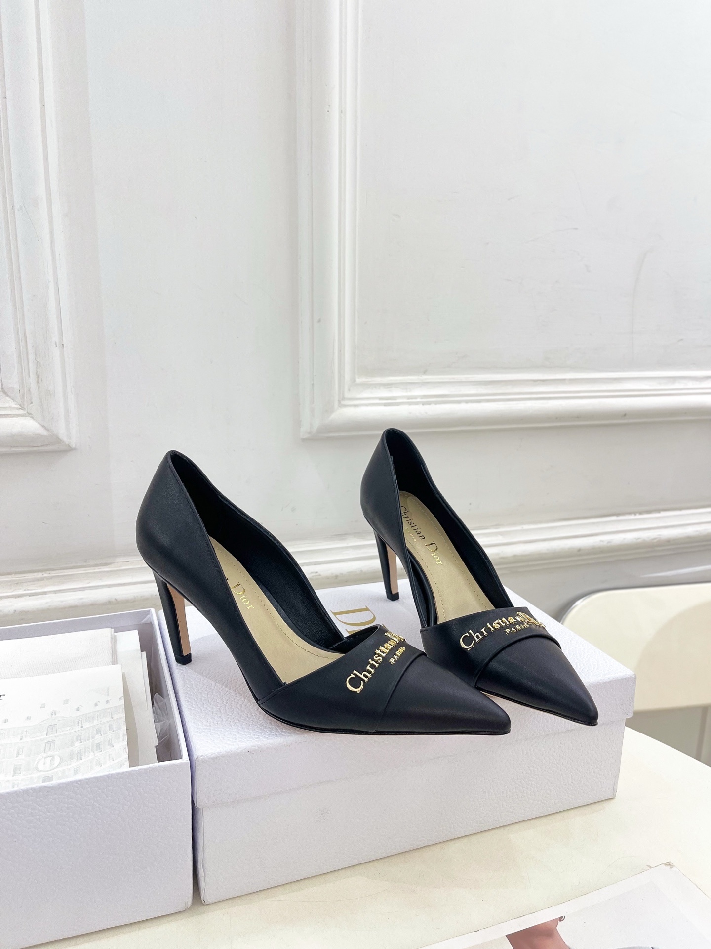 Dior | 迪奥 25𝐬𝐬
🧡💚2025春夏新品 顶级版本⚠️
专柜主打新款My Dior 尖
