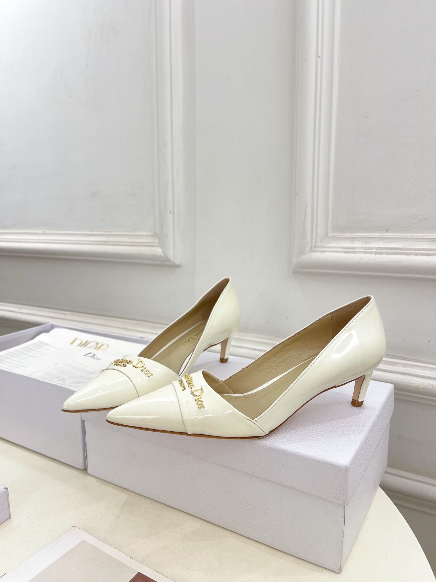 Dior | 迪奥 25𝐬𝐬
🧡💚2025春夏新品 顶级版本⚠️
专柜主打新款My Dior 尖