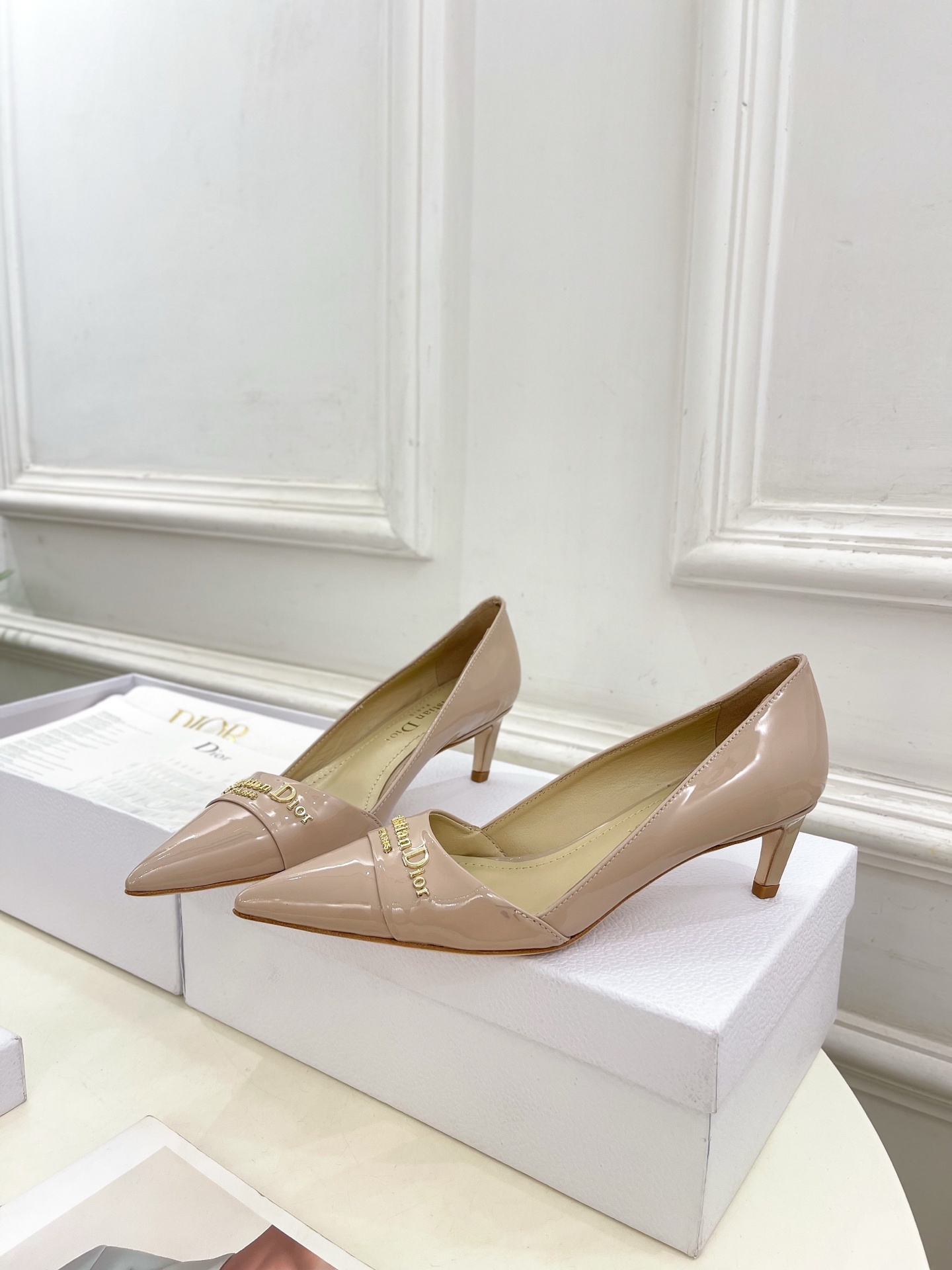 Dior | 迪奥 25𝐬𝐬
🧡💚2025春夏新品 顶级版本⚠️
专柜主打新款My Dior 尖