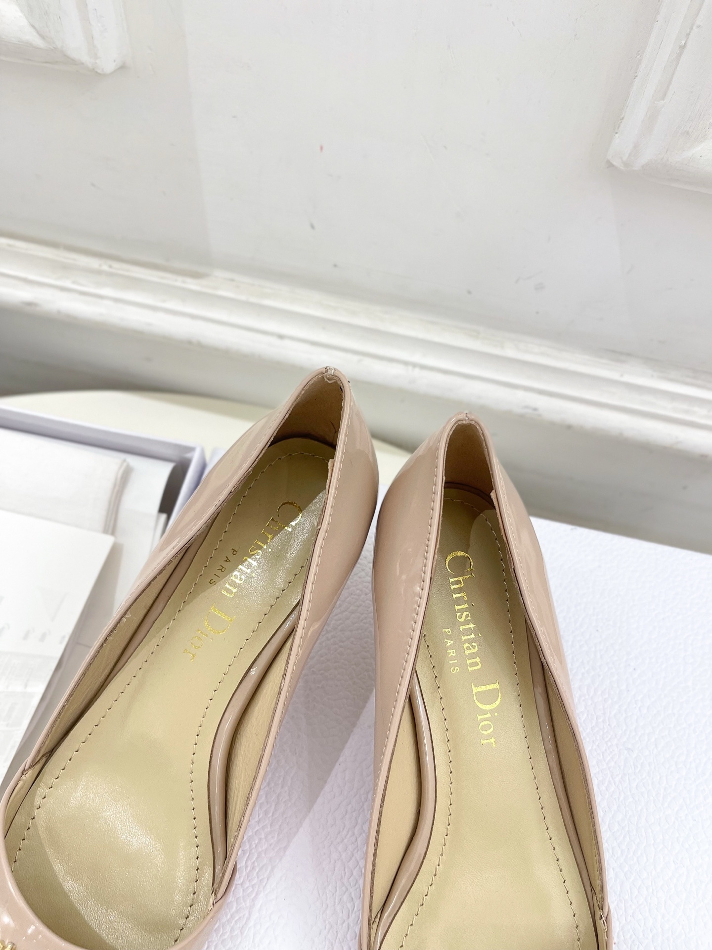 Dior | 迪奥 25𝐬𝐬
🧡💚2025春夏新品 顶级版本⚠️
专柜主打新款My Dior 尖