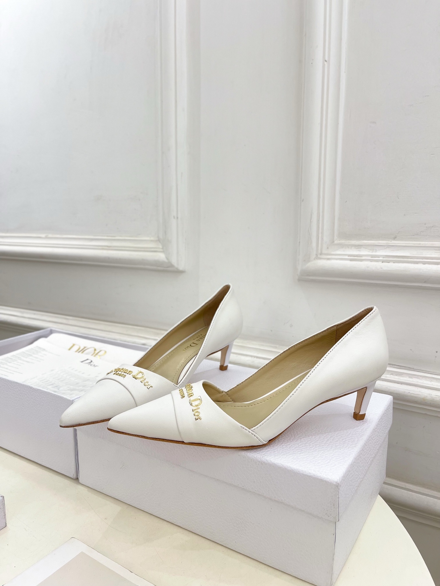Dior | 迪奥 25𝐬𝐬
🧡💚2025春夏新品 顶级版本⚠️
专柜主打新款My Dior 尖