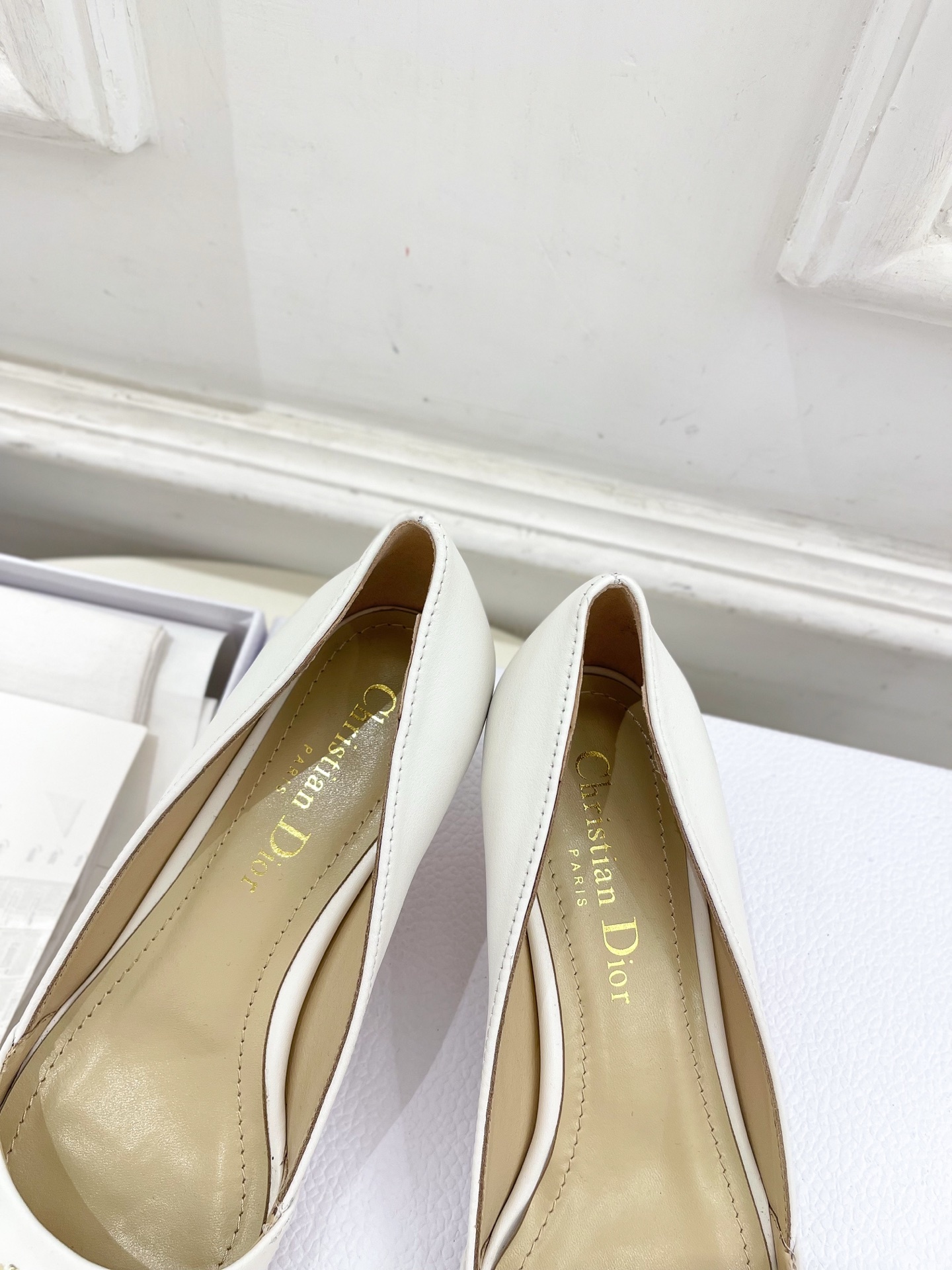 Dior | 迪奥 25𝐬𝐬
🧡💚2025春夏新品 顶级版本⚠️
专柜主打新款My Dior 尖