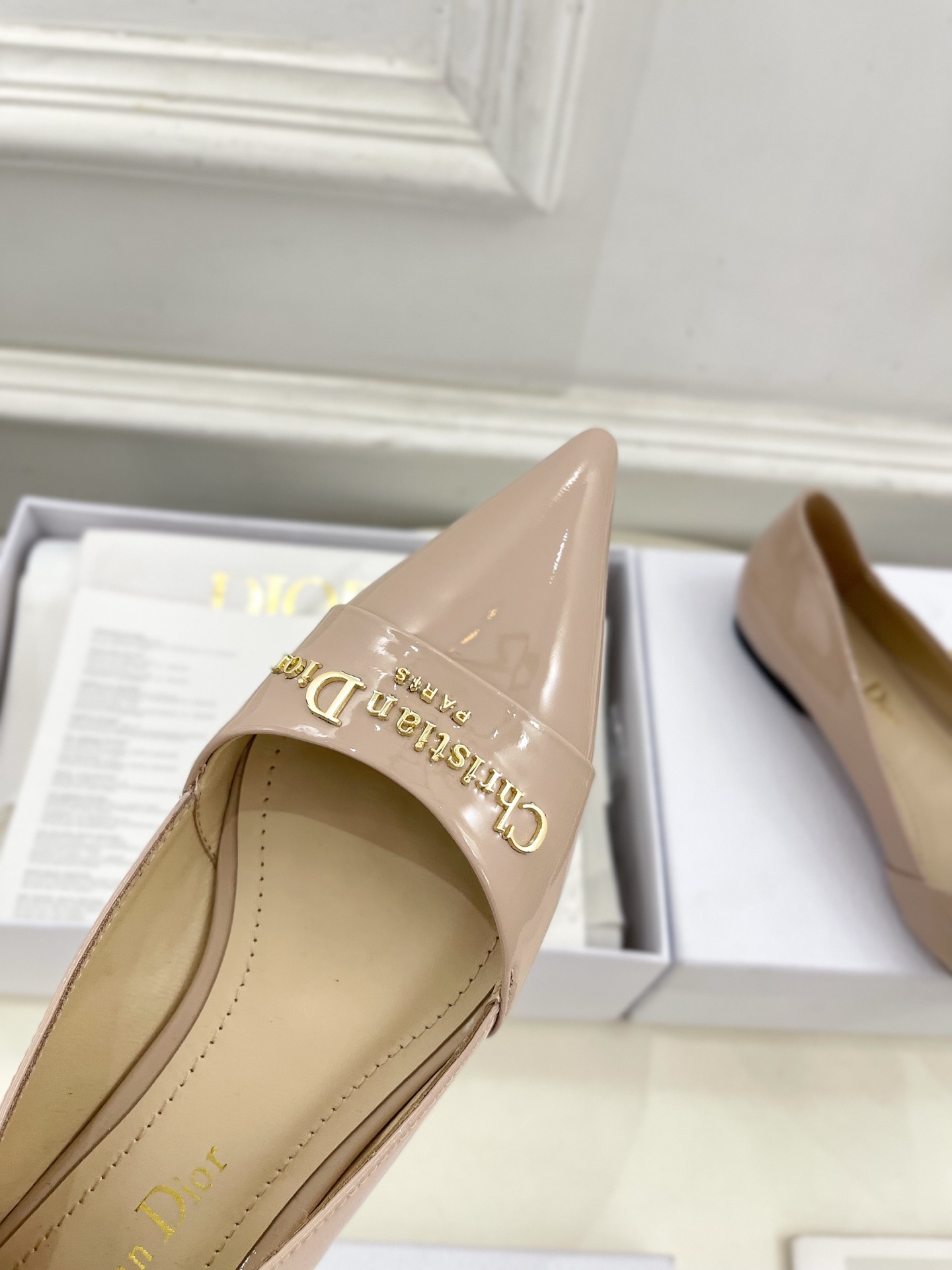 Dior | 迪奥 25𝐬𝐬
🧡💚2025春夏新品 顶级版本⚠️
专柜主打新款My Dior 尖