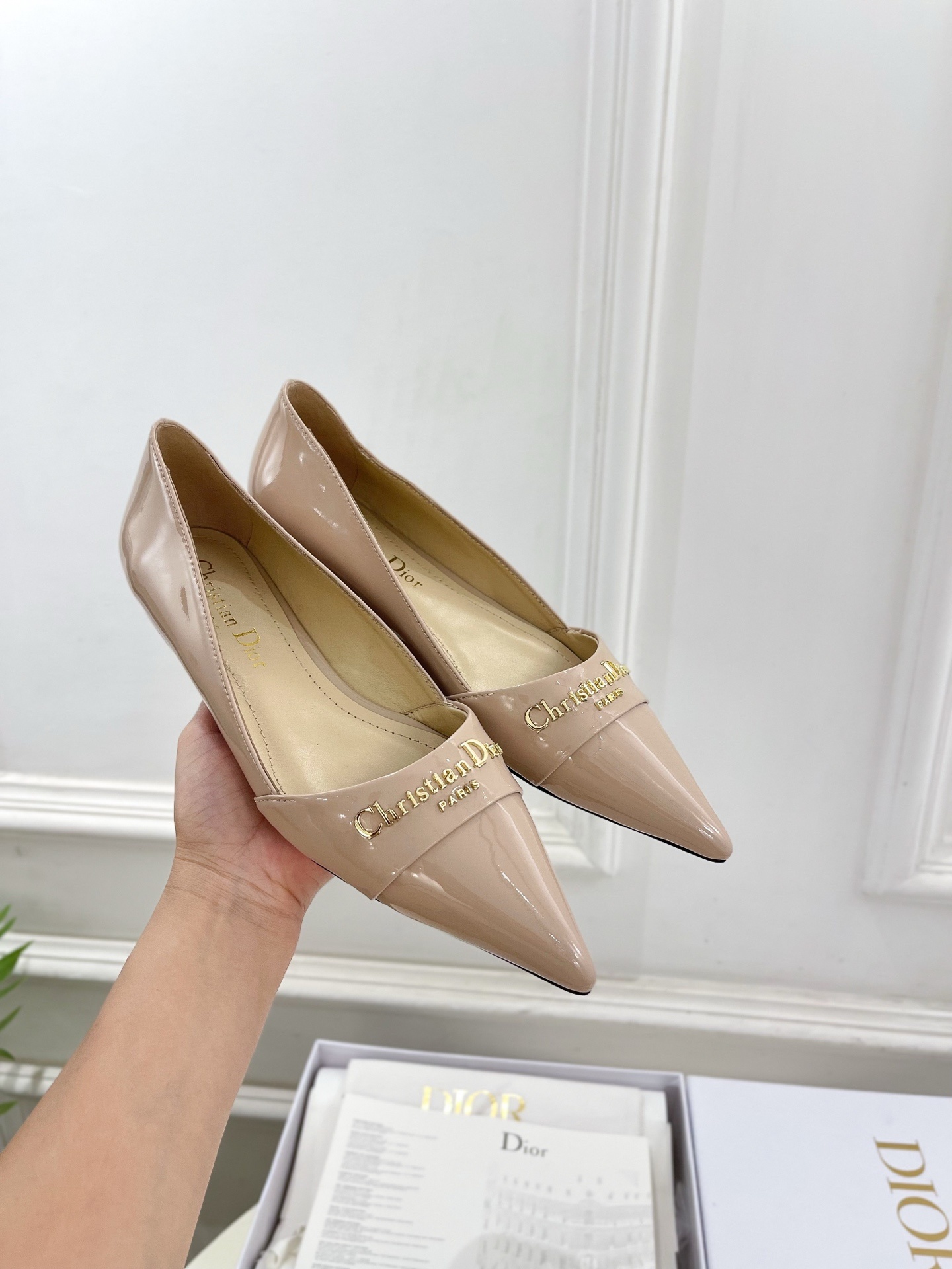Dior | 迪奥 25𝐬𝐬
🧡💚2025春夏新品 顶级版本⚠️
专柜主打新款My Dior 尖