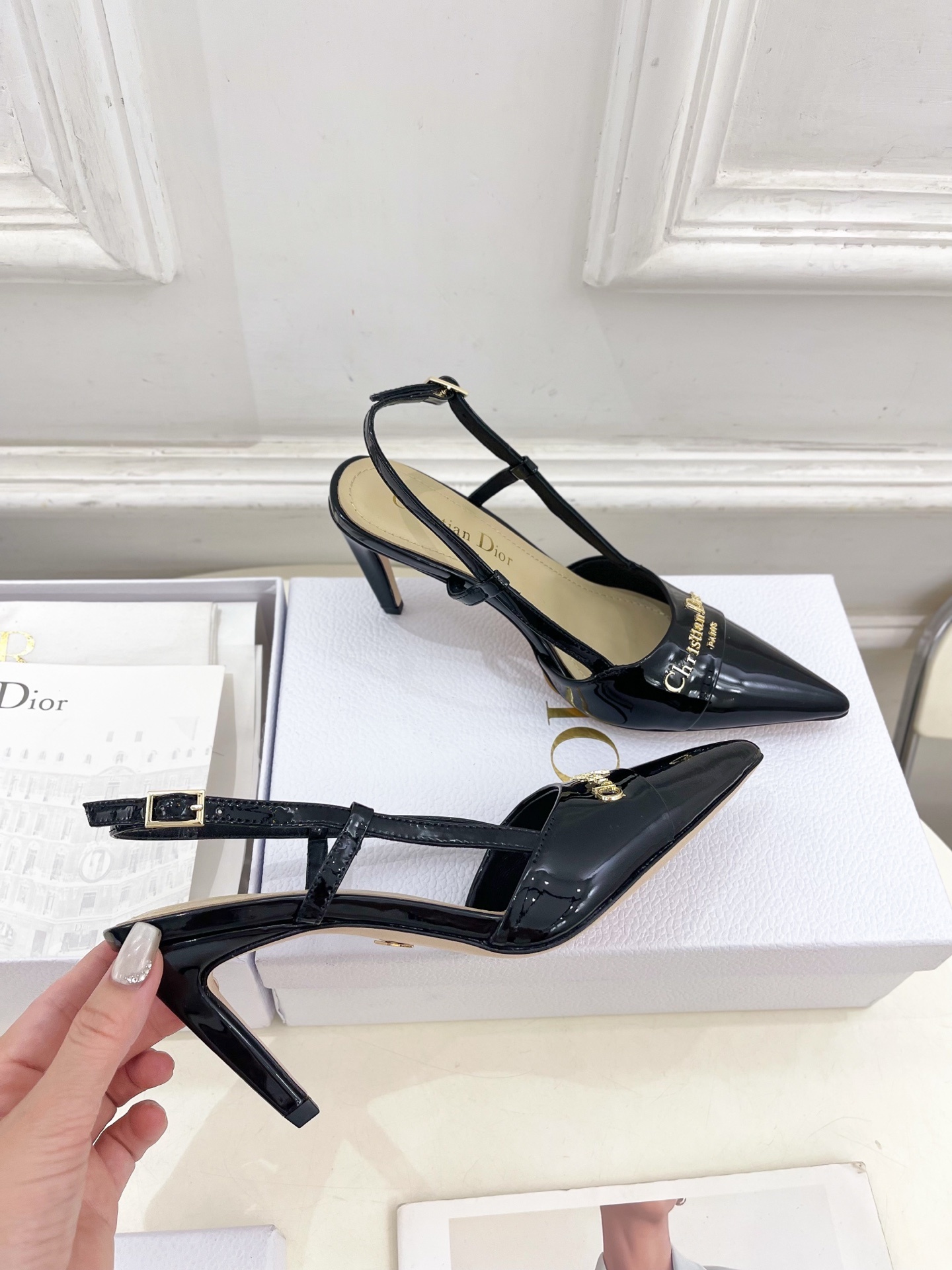 Dior | 迪奥 25𝐬𝐬
🧡💚2025春夏新品 顶级版本⚠️
专柜主打新款My Dior 尖