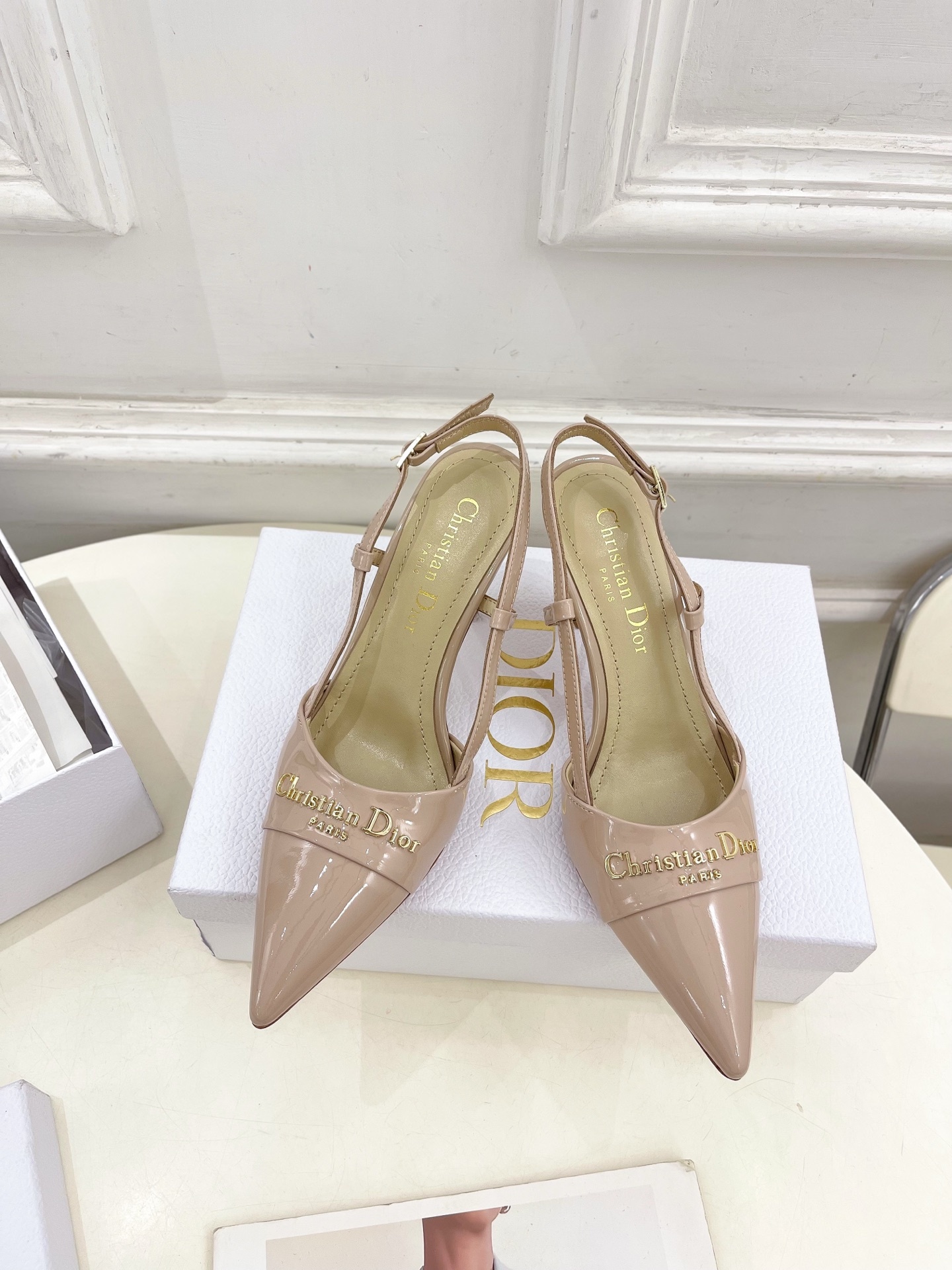 Dior | 迪奥 25𝐬𝐬
🧡💚2025春夏新品 顶级版本⚠️
专柜主打新款My Dior 尖