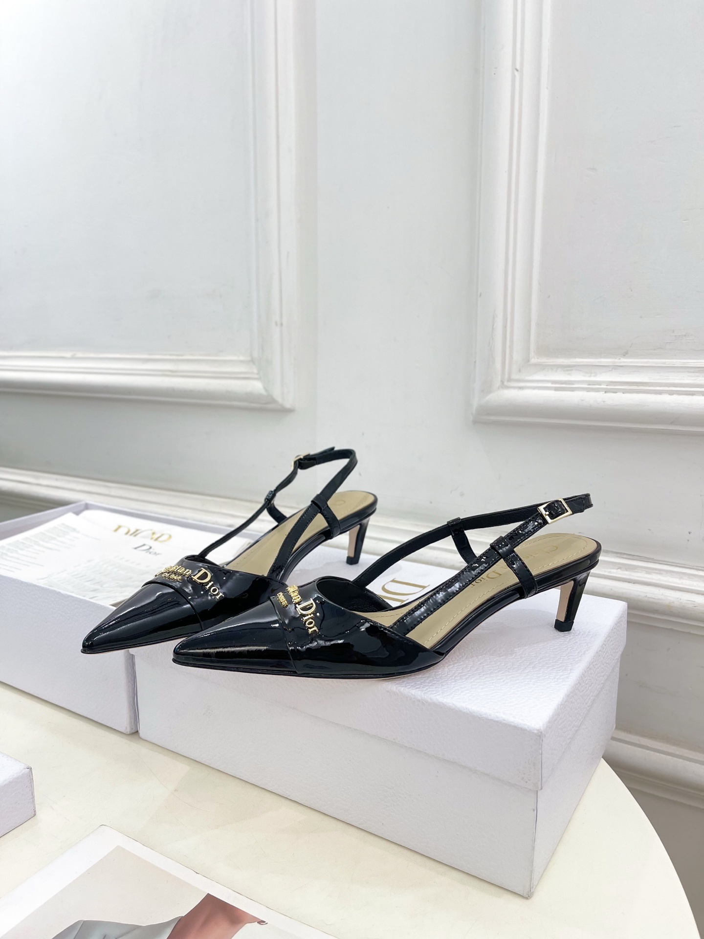 Dior | 迪奥 25𝐬𝐬
🧡💚2025春夏新品 顶级版本⚠️
专柜主打新款My Dior 尖