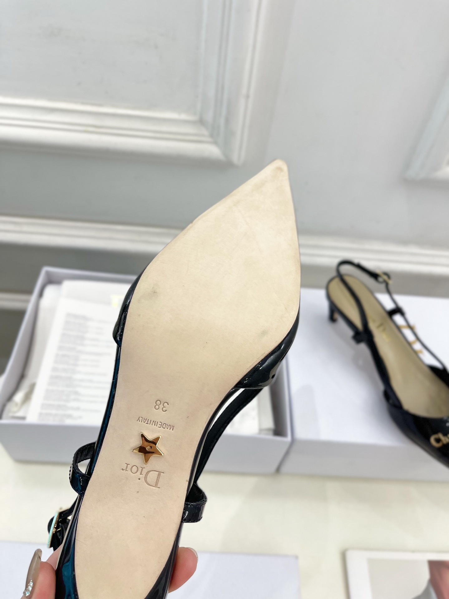 Dior | 迪奥 25𝐬𝐬
🧡💚2025春夏新品 顶级版本⚠️
专柜主打新款My Dior 尖