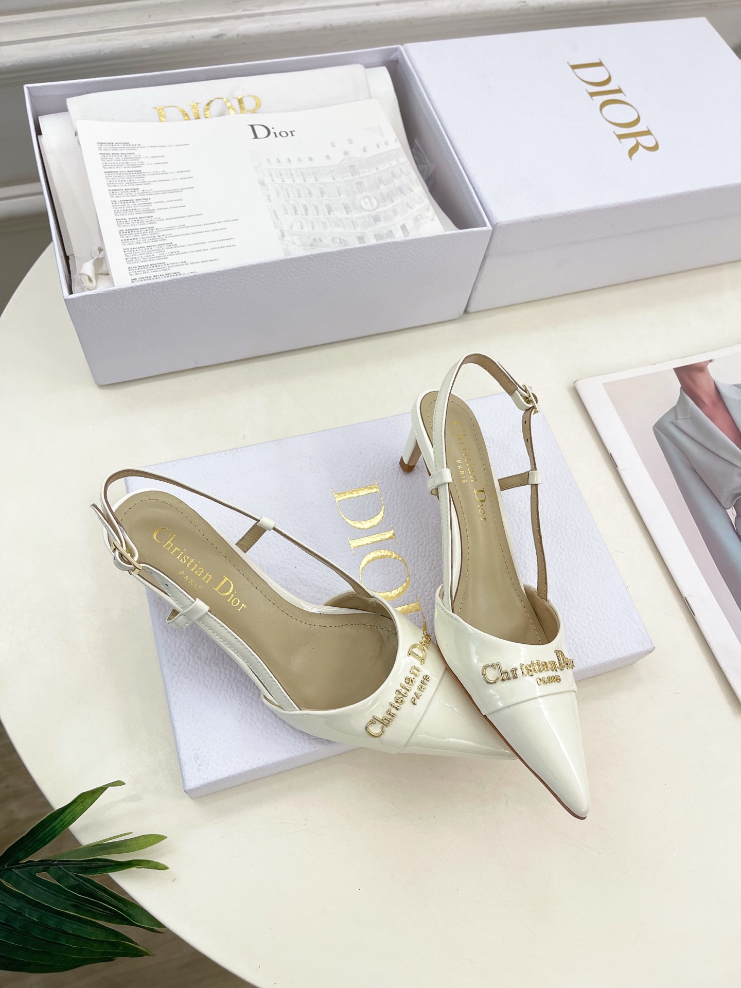 Dior |  迪奥  25𝐬𝐬 

🧡💚2025春夏新品 顶级版本⚠️
专柜主打新款My Dior 尖