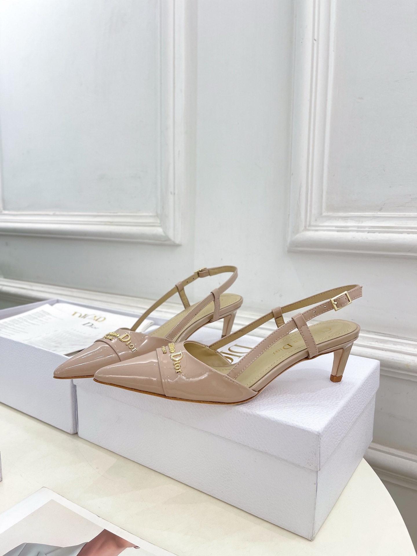 Dior | 迪奥 25𝐬𝐬
🧡💚2025春夏新品 顶级版本⚠️
专柜主打新款My Dior 尖