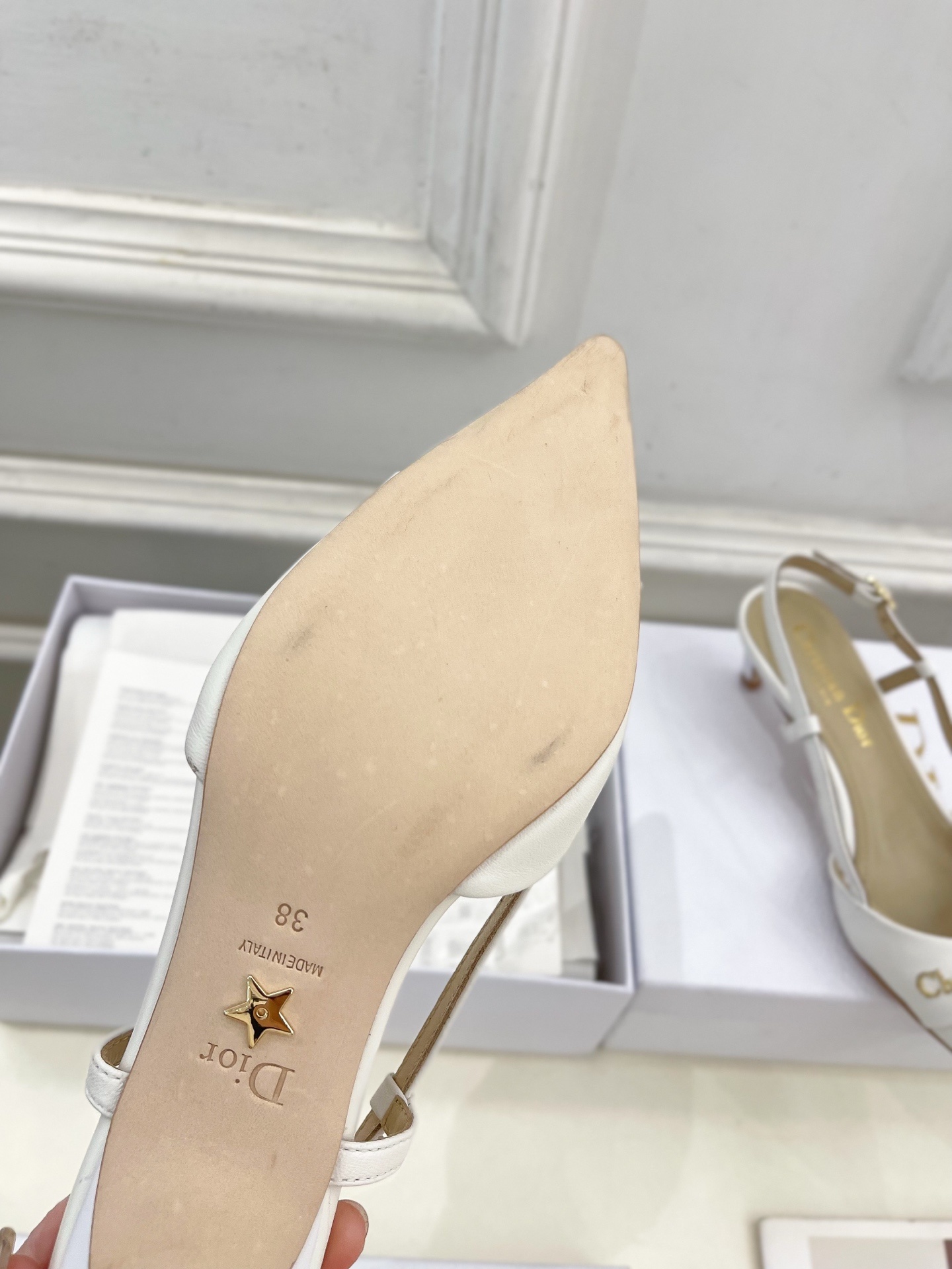 Dior | 迪奥 25𝐬𝐬
🧡💚2025春夏新品 顶级版本⚠️
专柜主打新款My Dior 尖