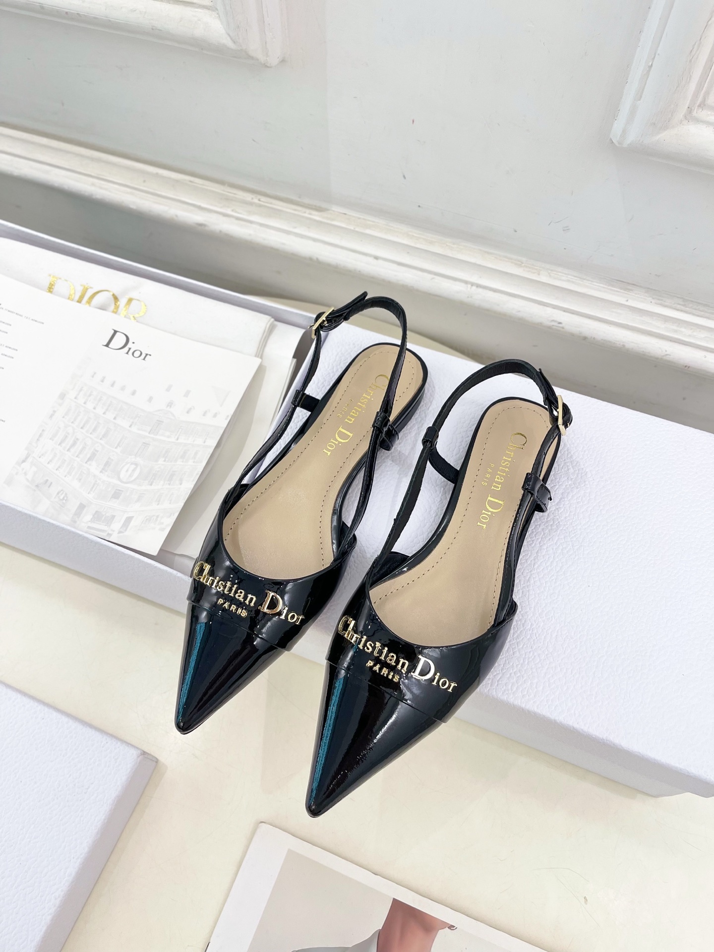 Dior | 迪奥 25𝐬𝐬
🧡💚2025春夏新品 顶级版本⚠️
专柜主打新款My Dior 尖