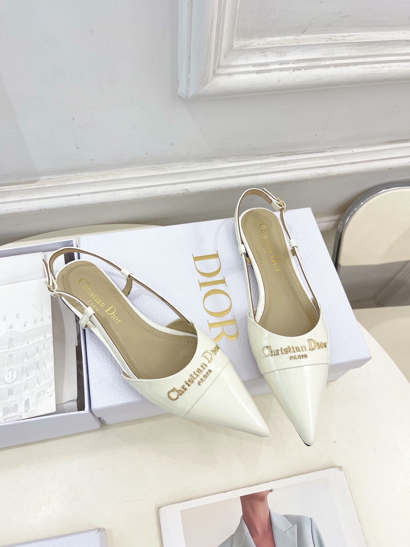 Dior | 迪奥 25𝐬𝐬
🧡💚2025春夏新品 顶级版本⚠️
专柜主打新款My Dior 尖