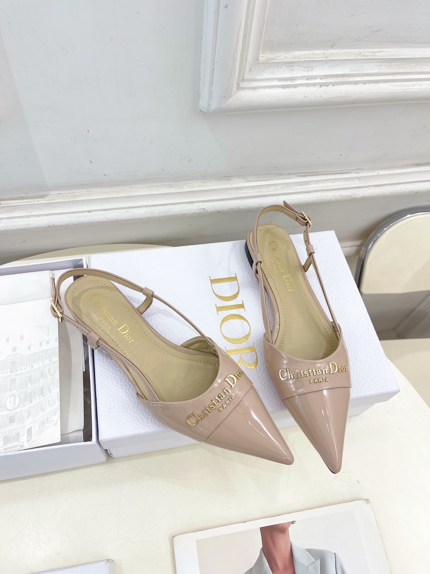 Dior | 迪奥 25𝐬𝐬
🧡💚2025春夏新品 顶级版本⚠️
专柜主打新款My Dior 尖