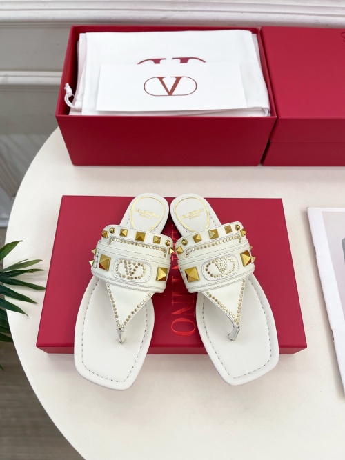 Valentino Garavani Roman Stud White Leather Thong Sandals with Gold V Detail 1 Valentino Garavani Roman Stud White Leather Thong Sandals with Gold V Detail