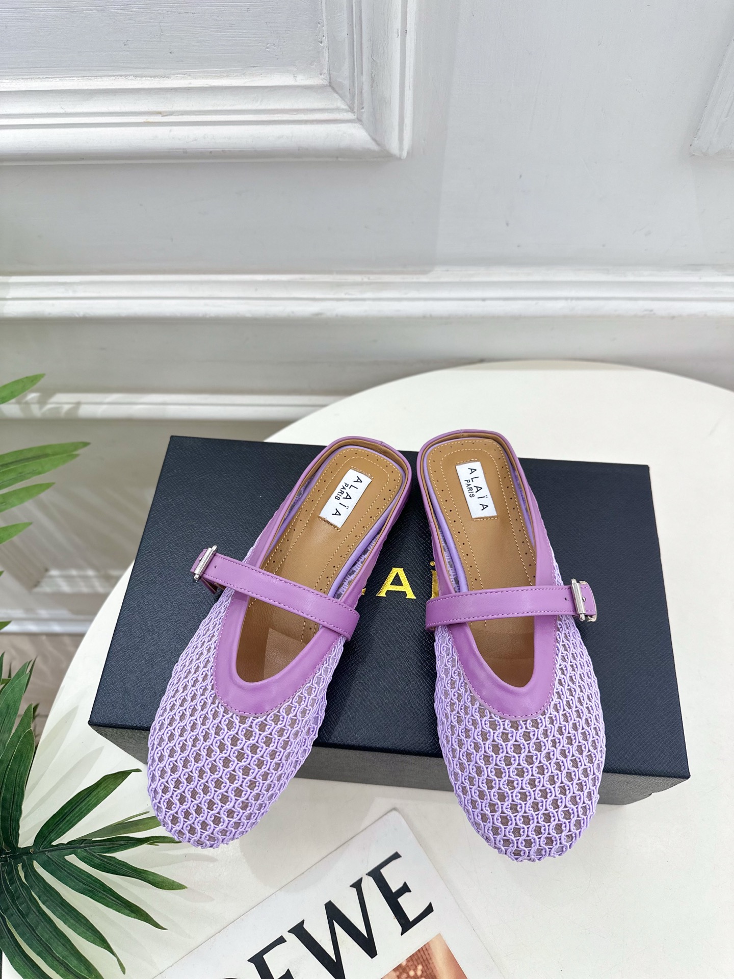 ALAÏA 阿莱亚25SS春夏新品 平底网面穆勒半拖鞋
—————————
Alaïa作为这两年最受欢迎