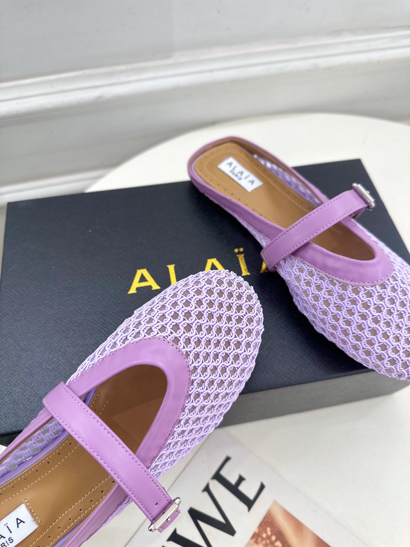 ALAÏA 阿莱亚25SS春夏新品 平底网面穆勒半拖鞋
—————————
Alaïa作为这两年最受欢迎