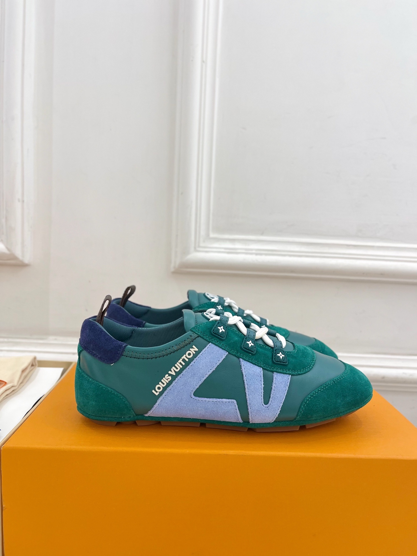 LV | 路易威登 25𝐬𝐬
🧡💚2025 春夏新款 顶级版本‼️原版一致
专柜主打最新款