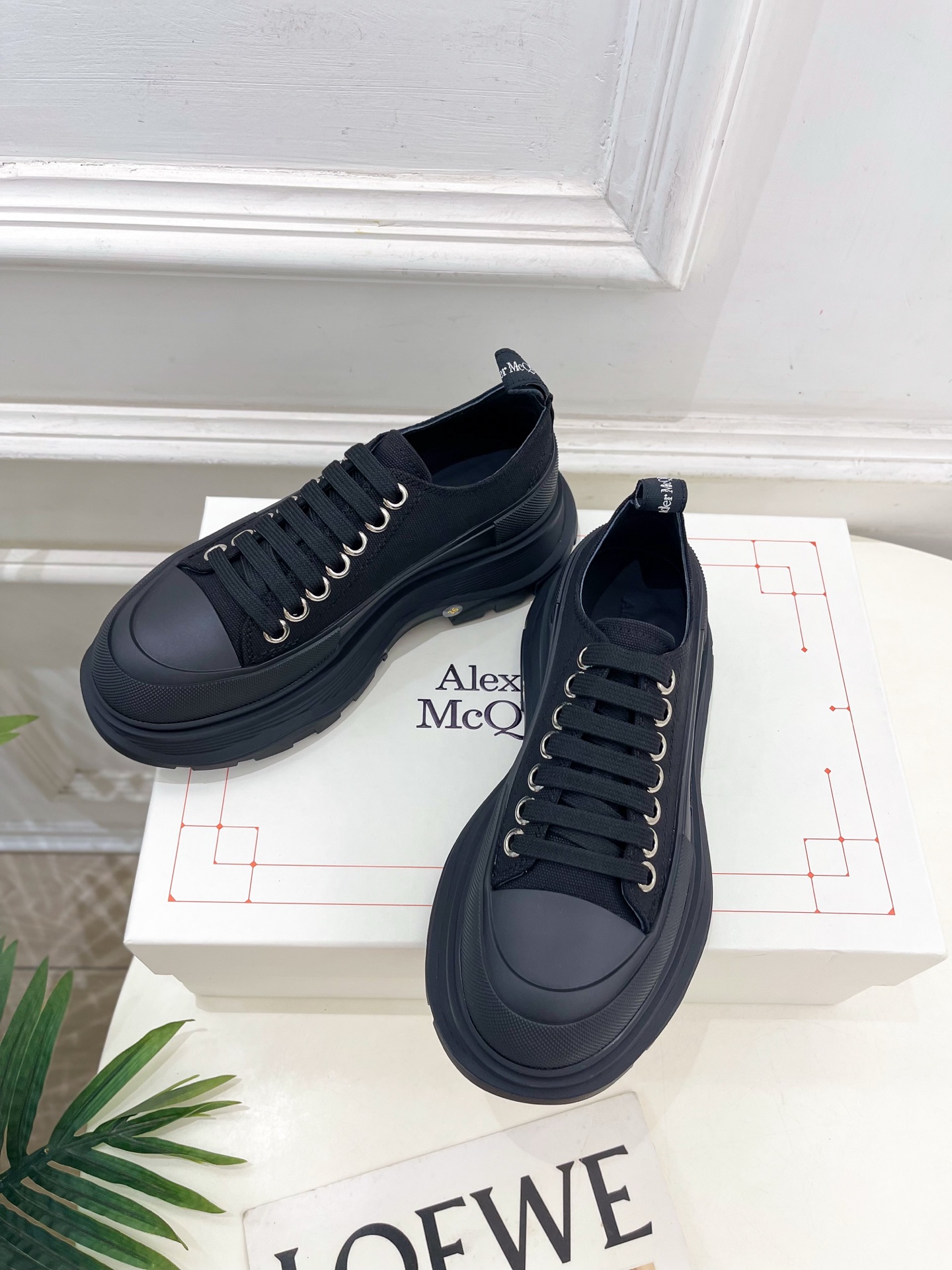 Alexander Mcqueen /麦昆 2025春夏新品 经典休闲厚底运动鞋 老爹鞋
———————