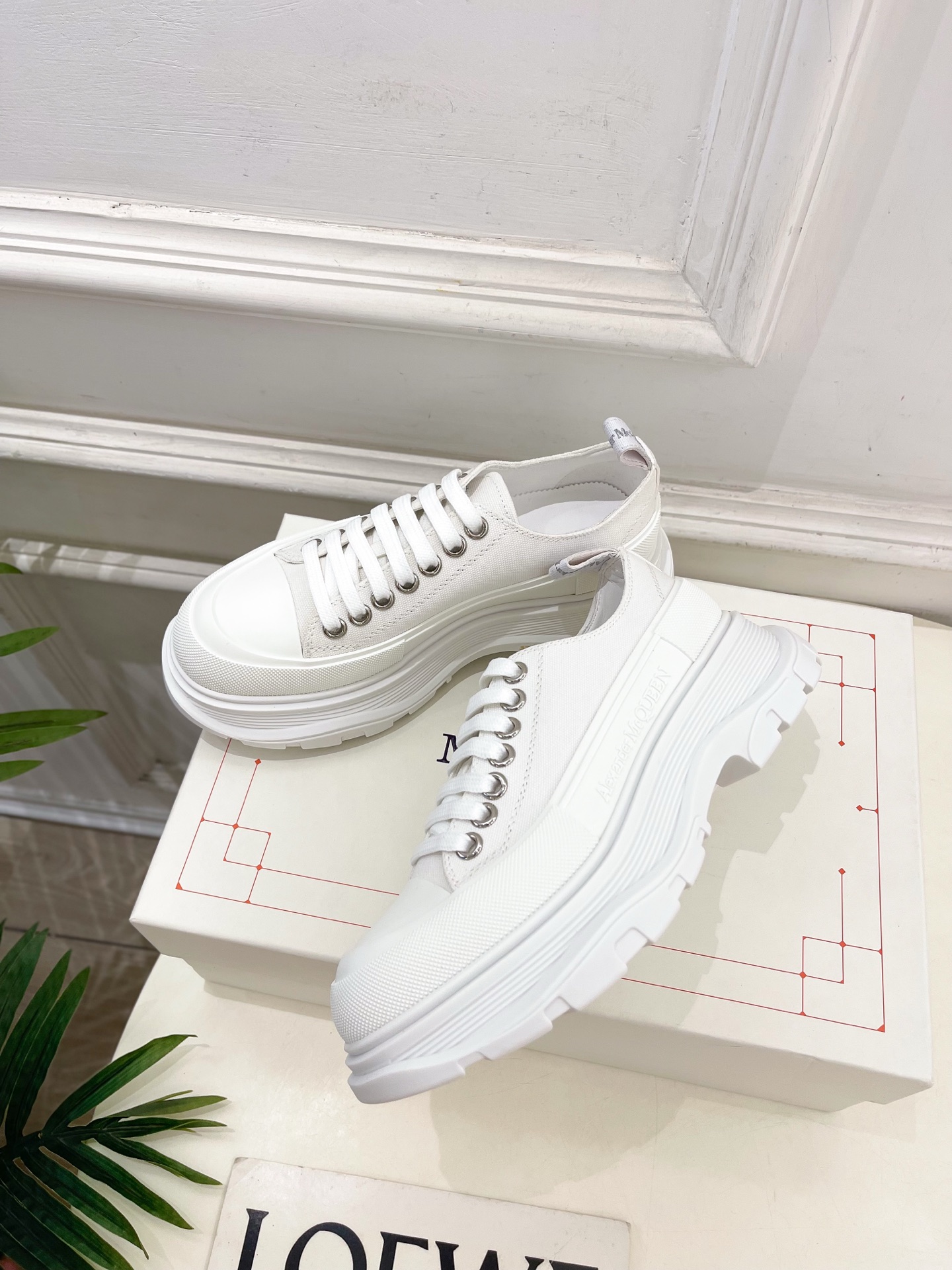 Alexander Mcqueen /麦昆 2025春夏新品 经典休闲厚底运动鞋 老爹鞋
———————