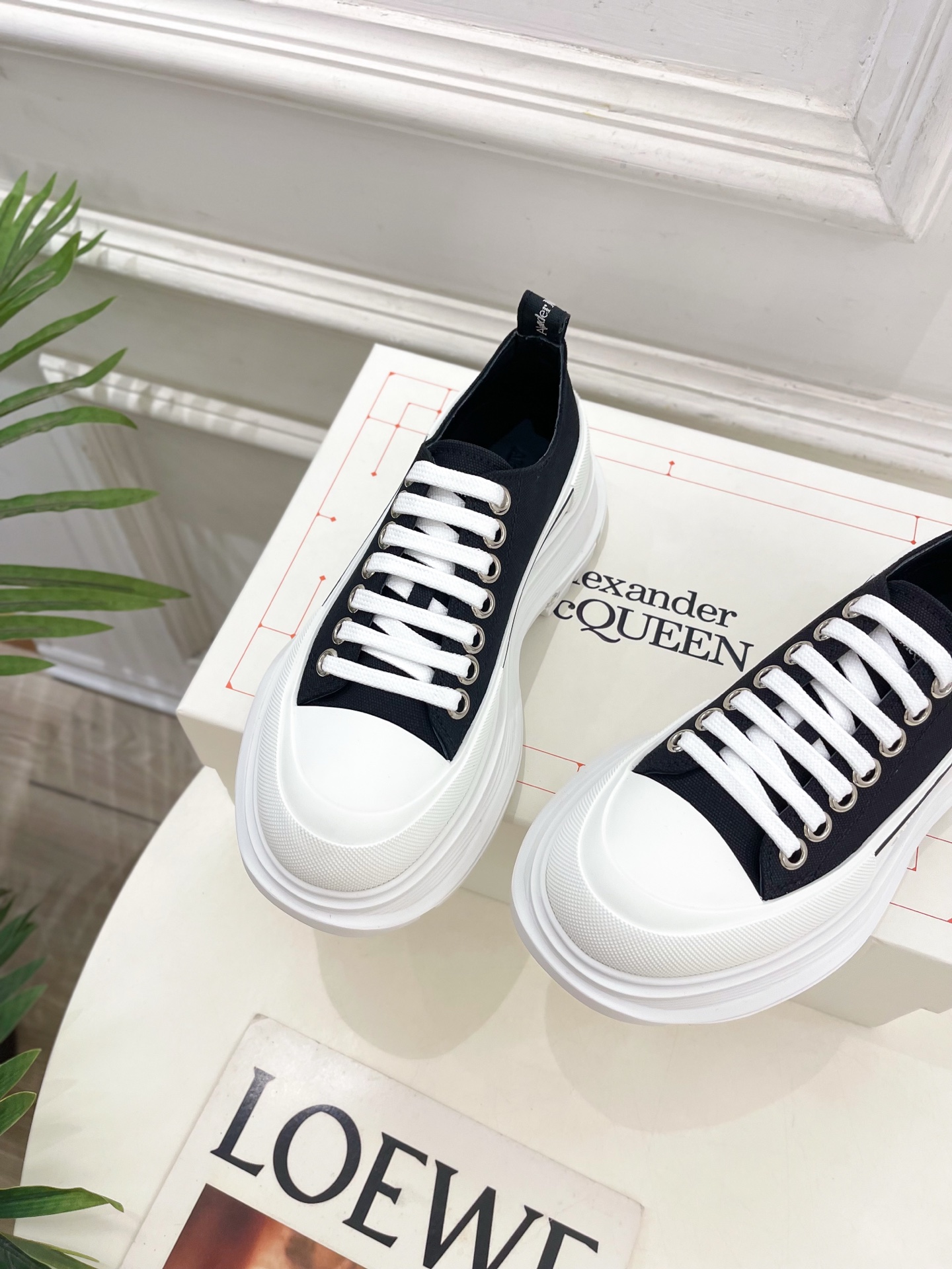 Alexander Mcqueen /麦昆 2025春夏新品 经典休闲厚底运动鞋 老爹鞋
———————