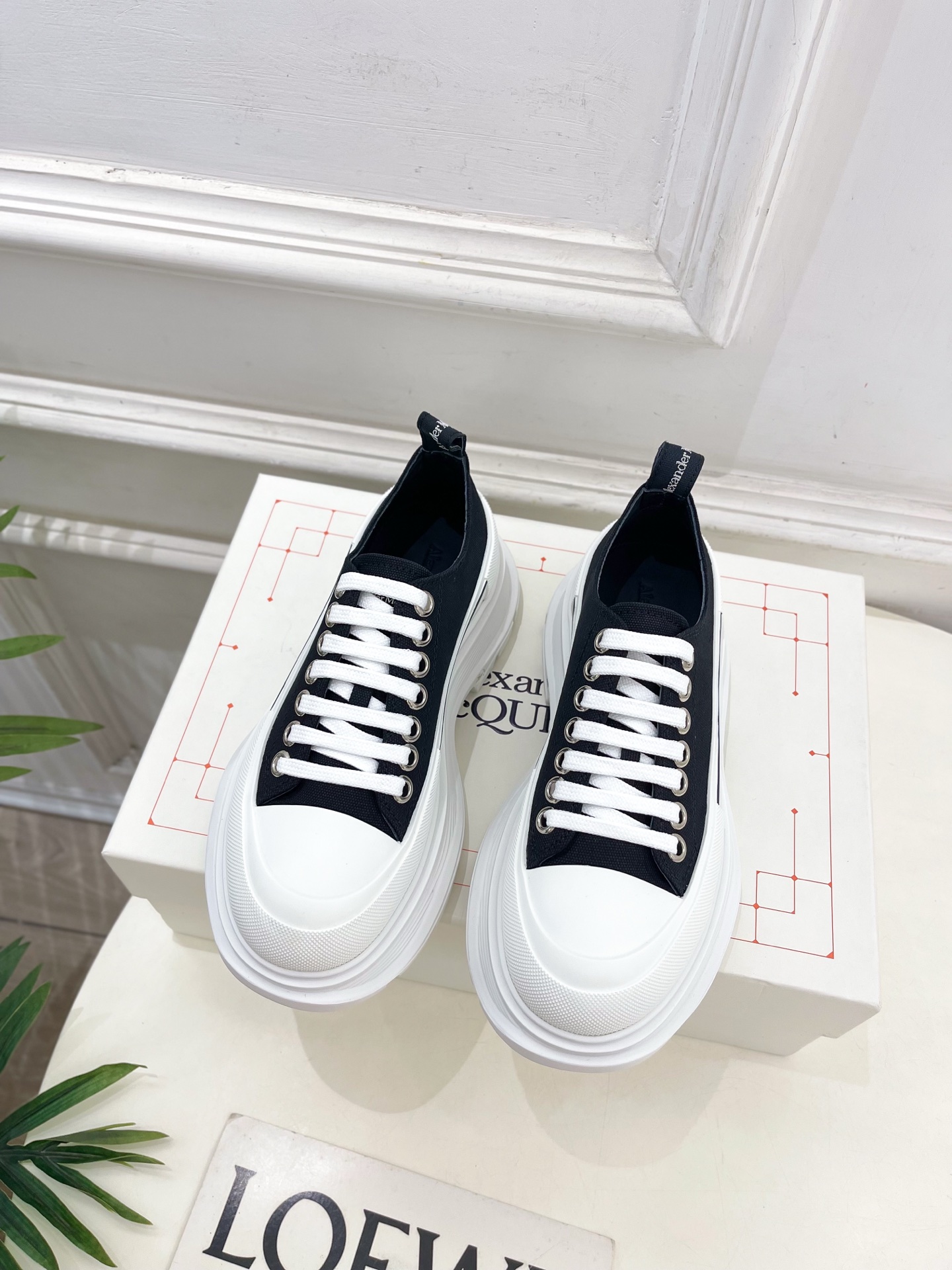 Alexander Mcqueen /麦昆 2025春夏新品 经典休闲厚底运动鞋 老爹鞋
———————