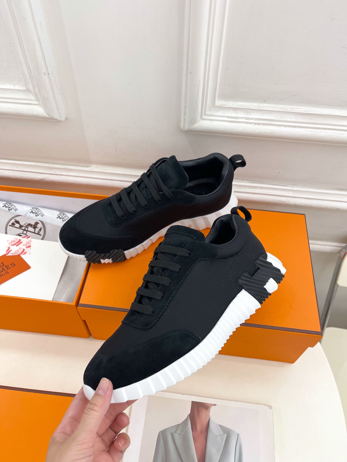🐎𝐇𝐄𝐑𝐌𝐄* 爱玛仕 25𝐬𝐬 

🌈2025春夏新品 专柜新款  经典情侣款运动鞋系列〰

◽鞋面：