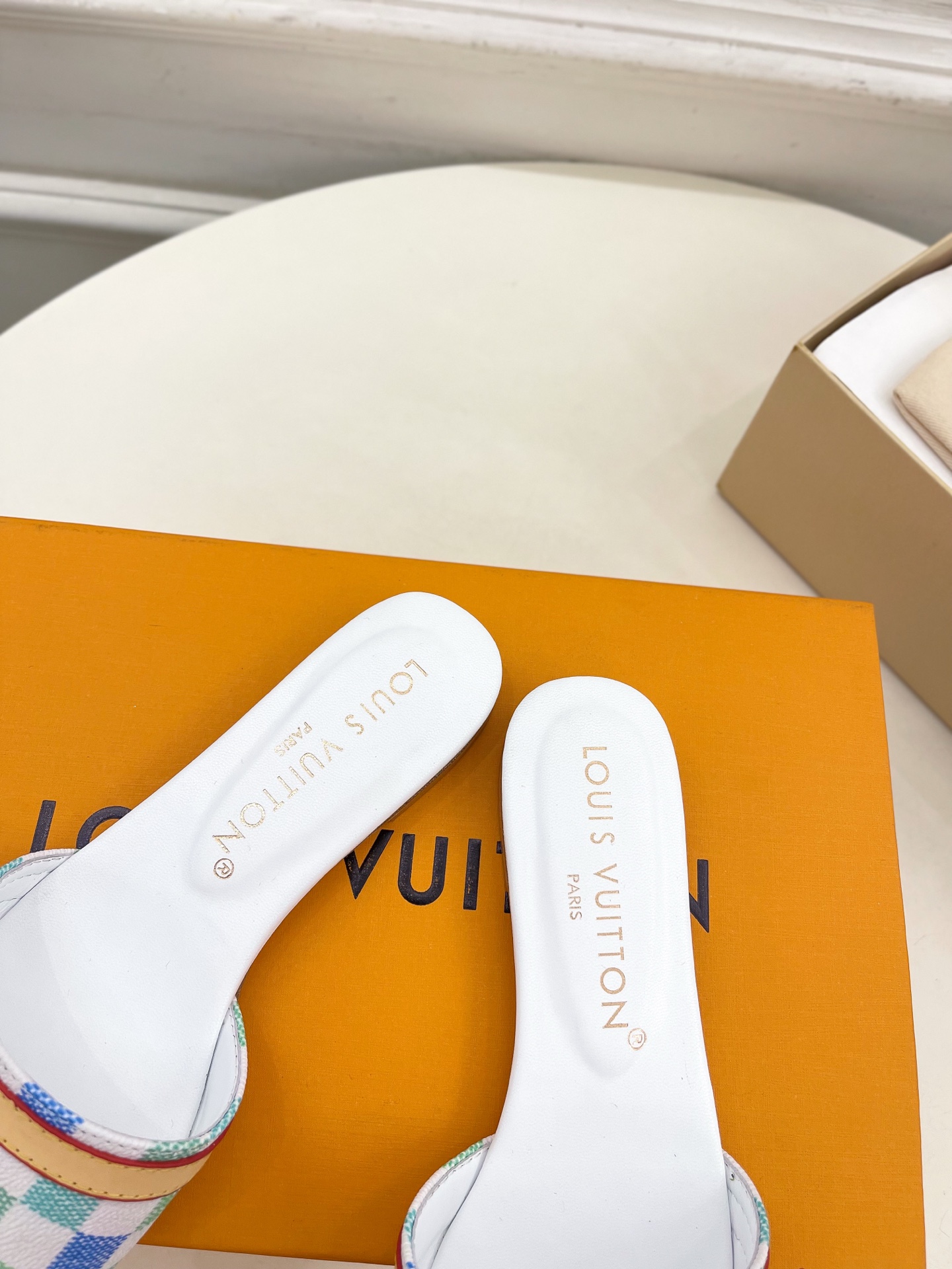 LV  | 路易威登    25𝐬𝐬 

🧡💚2025早春新款 顶级版本‼️原版一致
专柜主打最新款 经