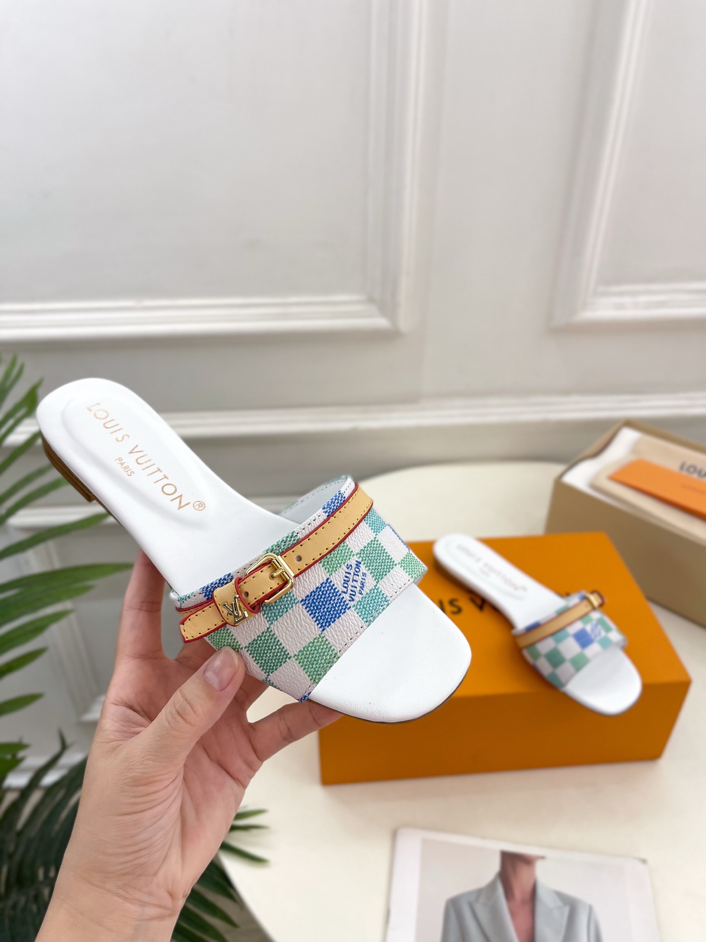 LV  | 路易威登    25𝐬𝐬 

🧡💚2025早春新款 顶级版本‼️原版一致
专柜主打最新款 经