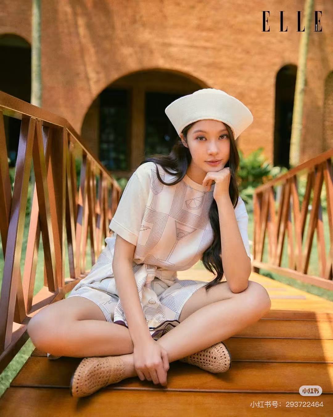 NO:403695,Demonstration of foot fitting, loafers, loafers19860909上脚搭配示范,乐福鞋,loafers,Women's Shoes