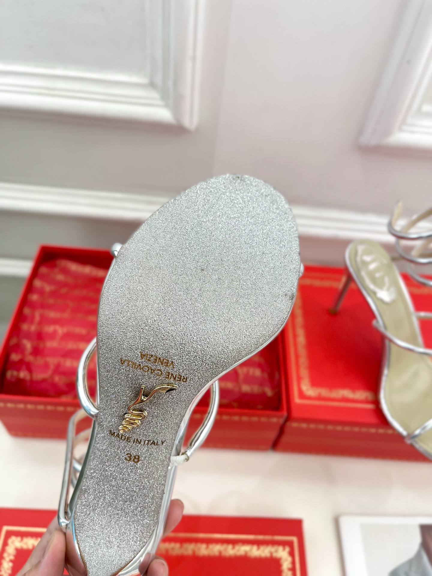 Rene Caovilla芮妮·乔薇拉 25ss最新RC蛇型缠绕CLEO金属面高跟凉鞋爆红系列，魅惑华丽