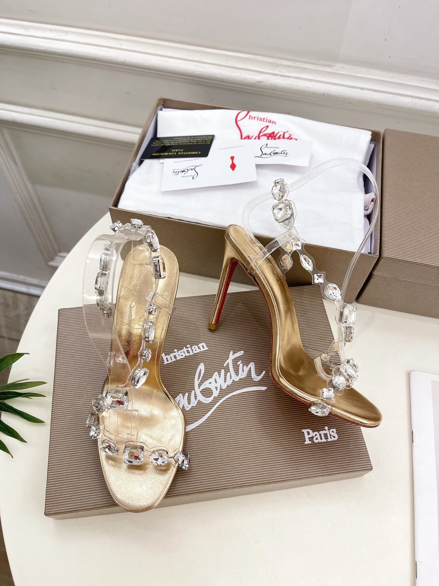 Christian Louboutin路铂廷CL 红底鞋 25ss最新JUST JEWEL透明带水晶钻高