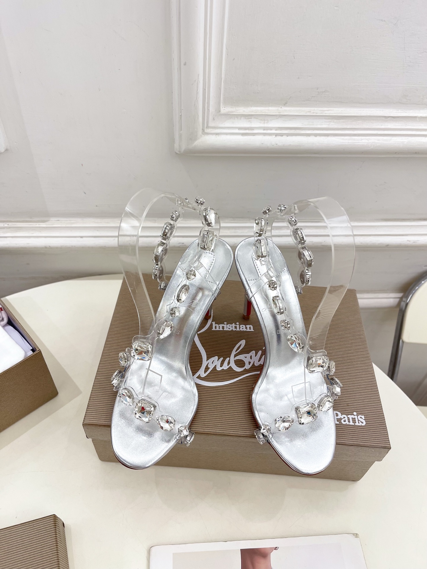 Christian Louboutin路铂廷CL 红底鞋 25ss最新JUST JEWEL透明带水晶钻高
