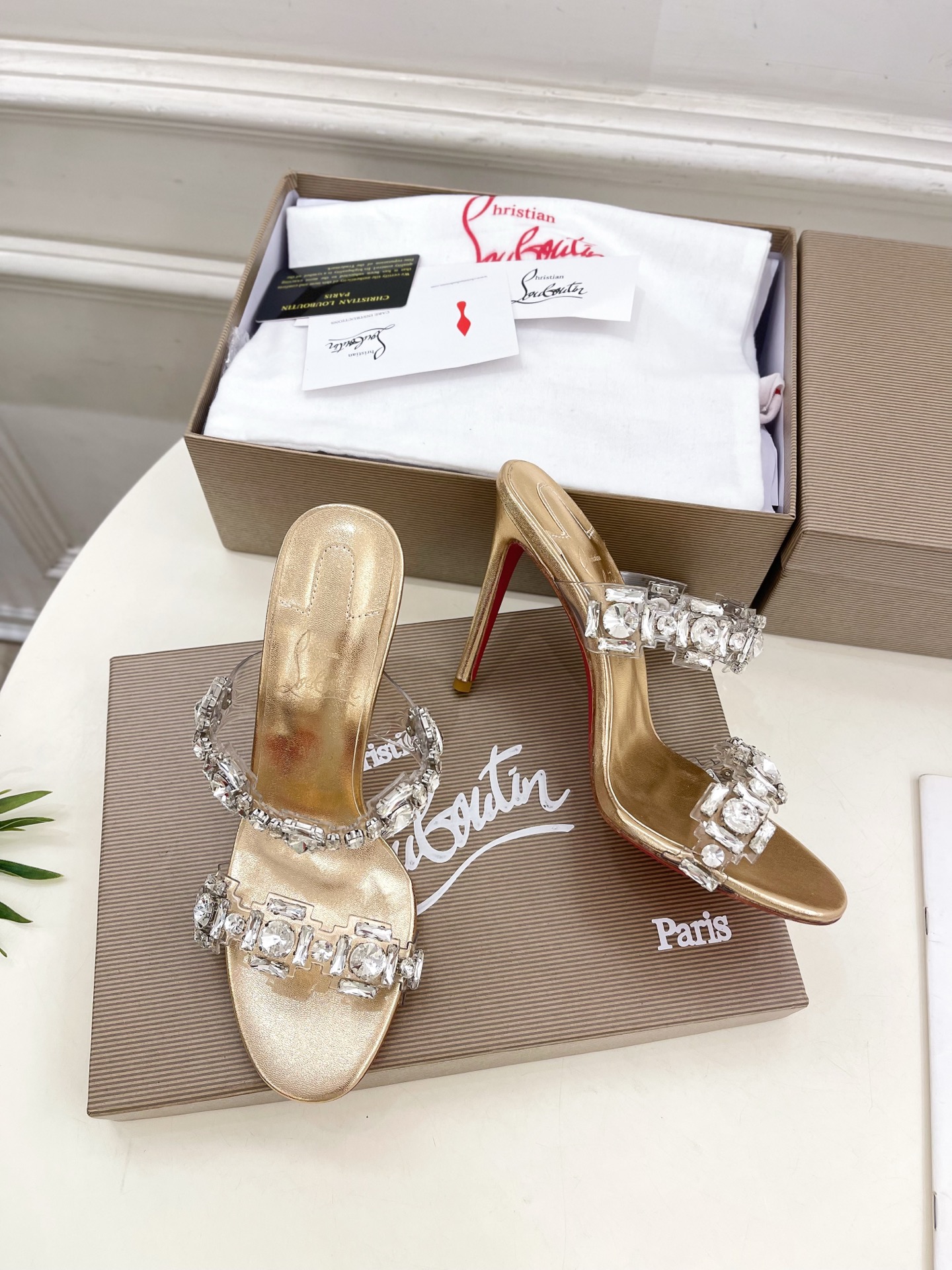 Christian Louboutin路铂廷CL 红底鞋 25ss最新JUST JEWEL透明带水晶钻高