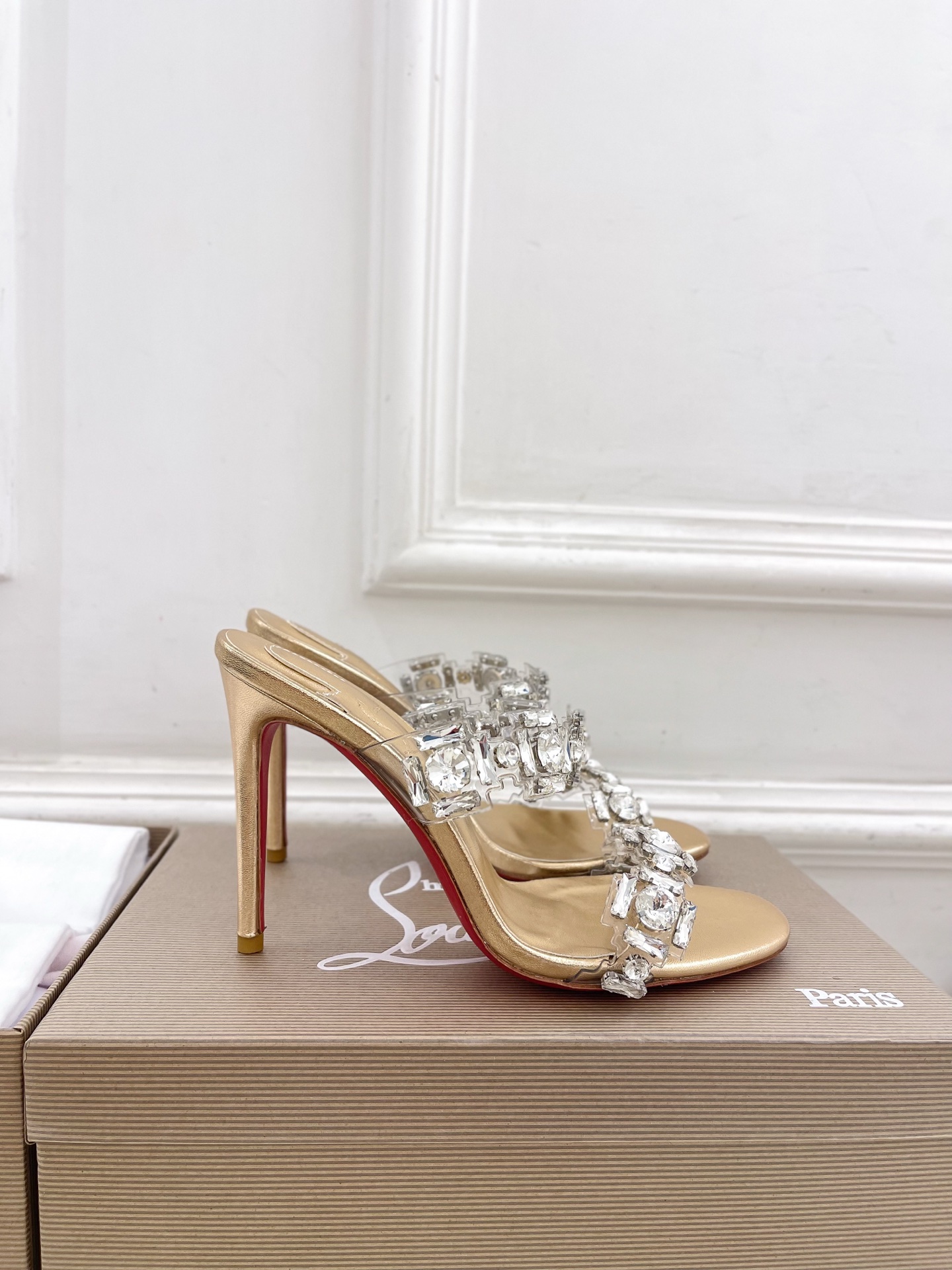 Christian Louboutin路铂廷CL 红底鞋 25ss最新JUST JEWEL透明带水晶钻高