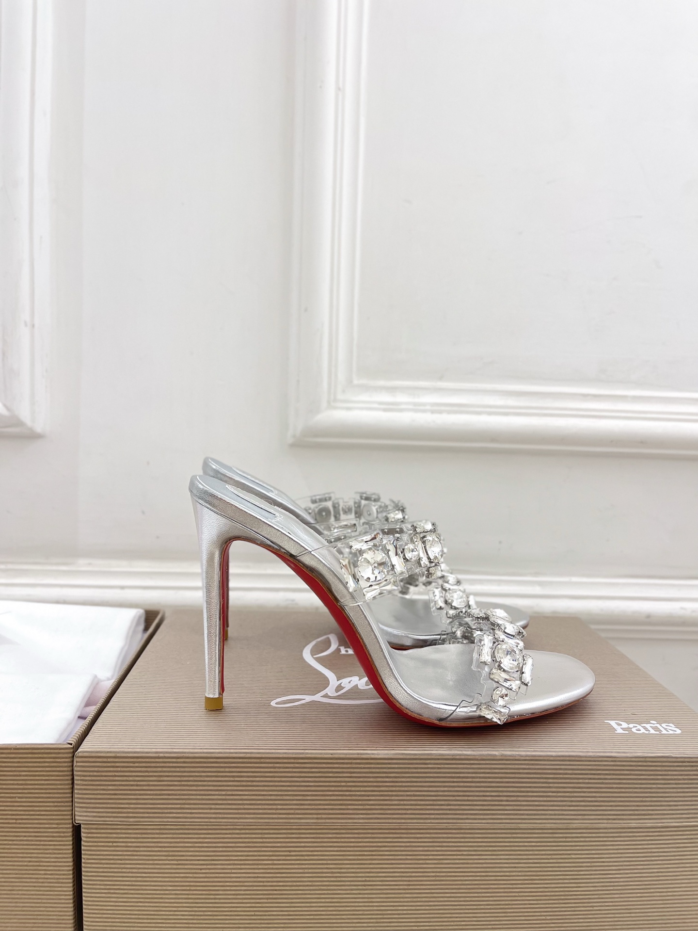 Christian Louboutin路铂廷CL 红底鞋 25ss最新JUST JEWEL透明带水晶钻高