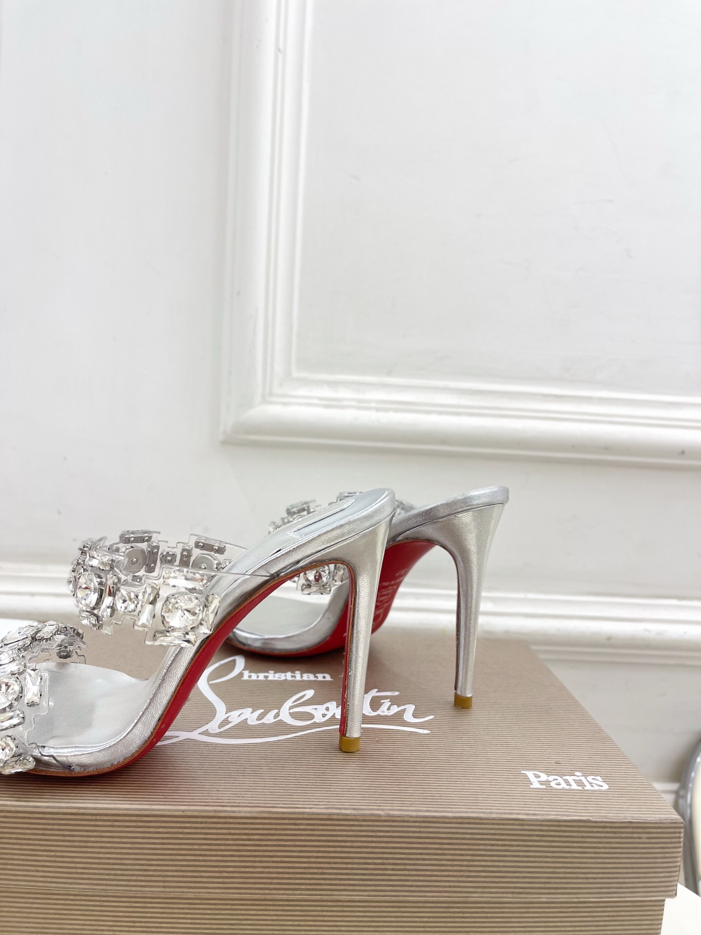 Christian Louboutin路铂廷CL 红底鞋 25ss最新JUST JEWEL透明带水晶钻高