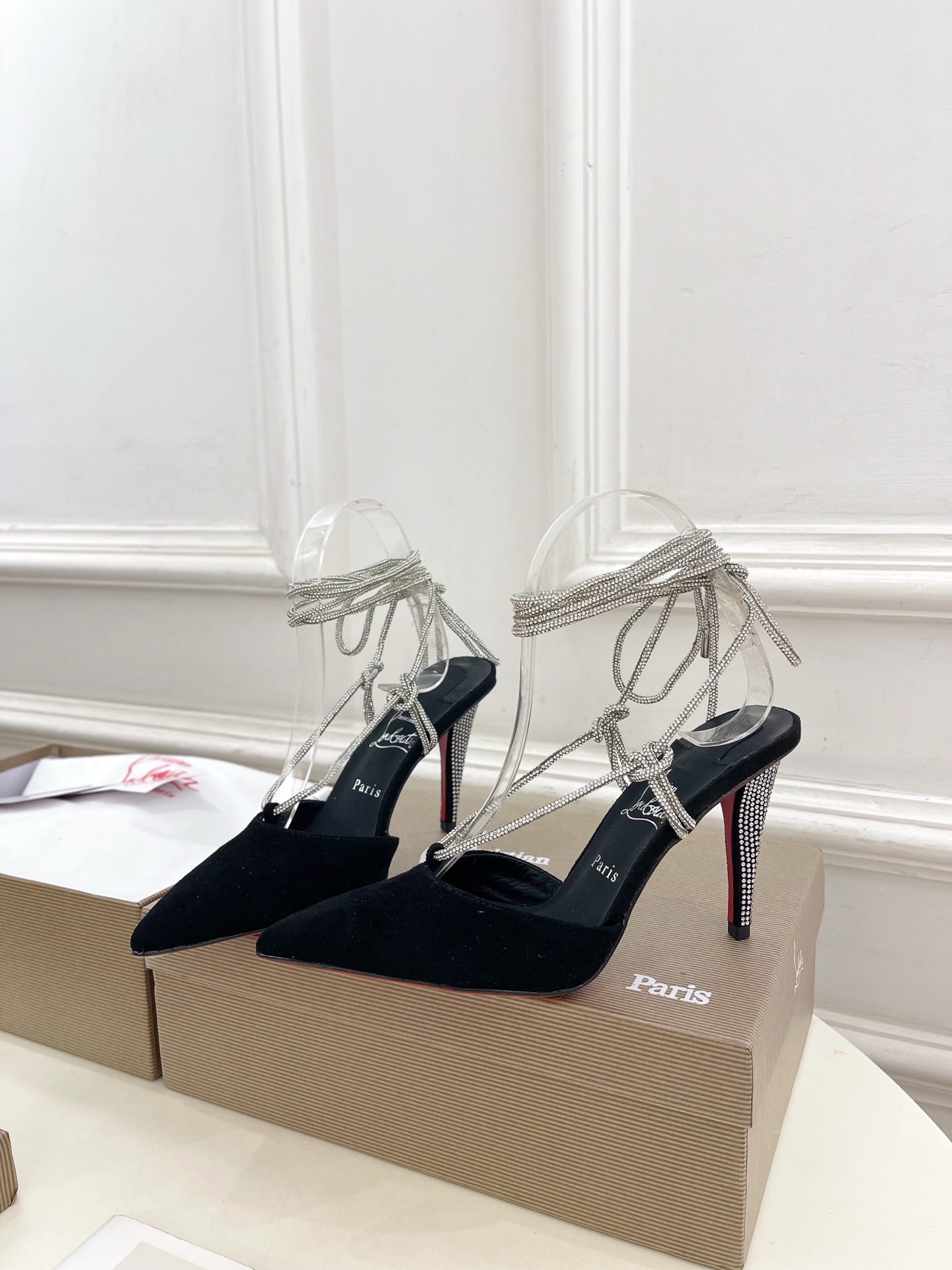 
Christian Louboutin路铂廷CL 红底鞋 25ss最新JUST JEWEL水晶钻高跟凉