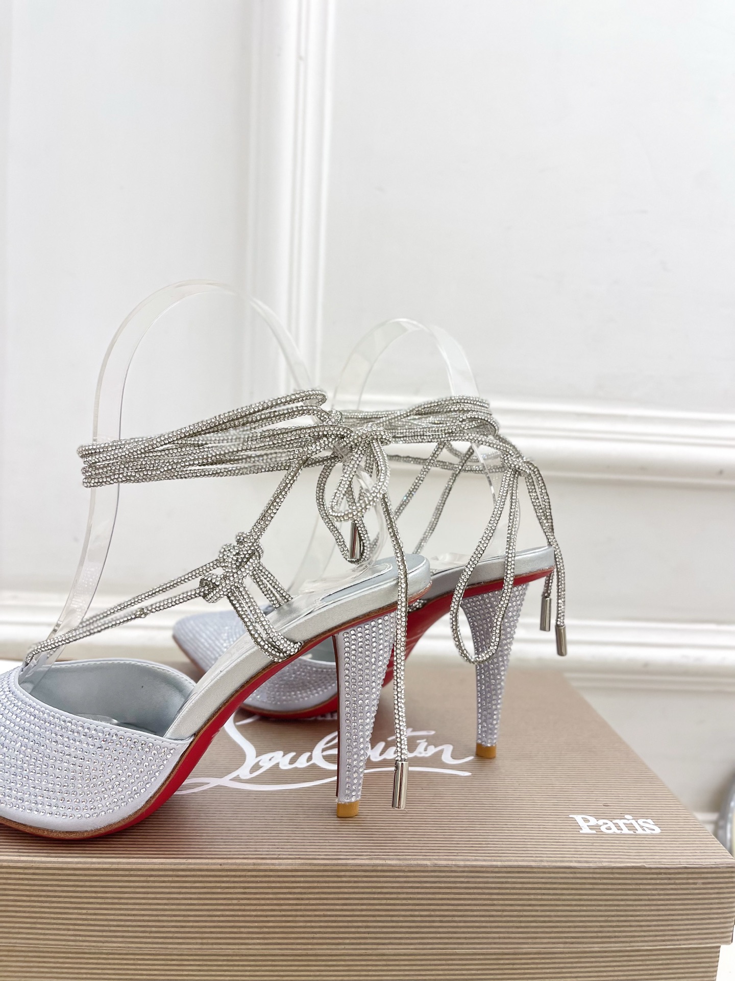
Christian Louboutin路铂廷CL 红底鞋 25ss最新JUST JEWEL水晶钻高跟凉