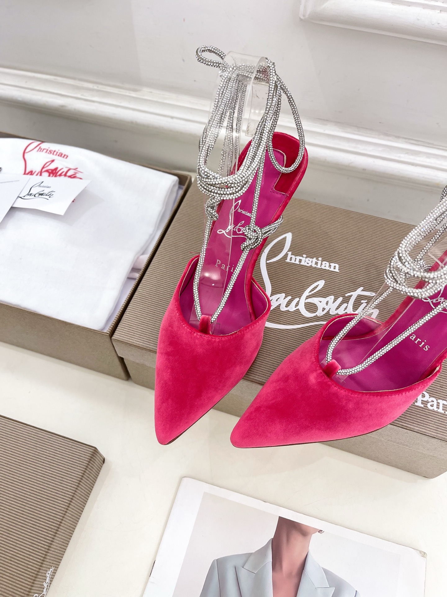 
Christian Louboutin路铂廷CL 红底鞋 25ss最新JUST JEWEL水晶钻高跟凉