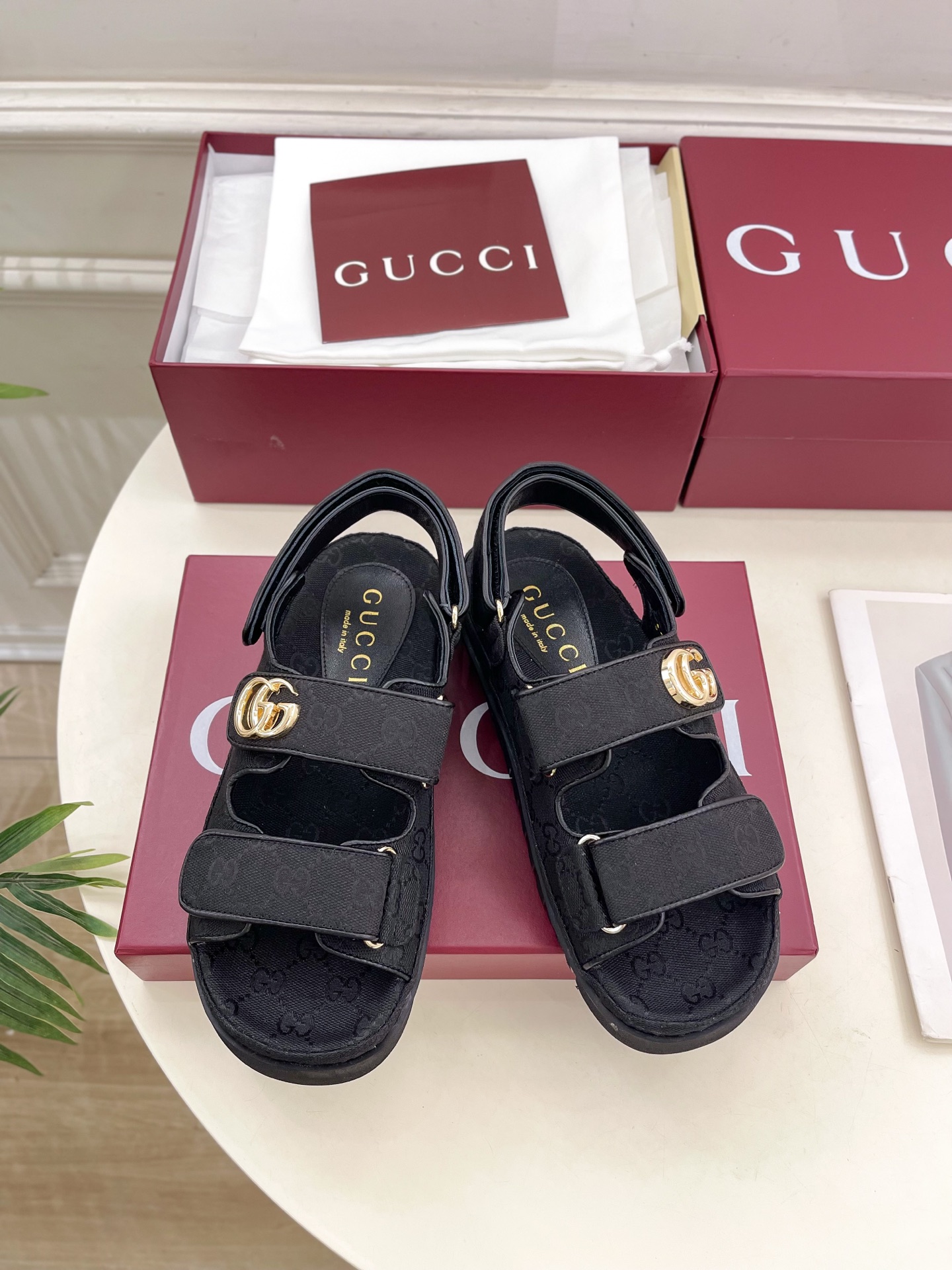 Gucci |  古驰  25𝐬𝐬 

⭐️   G家 主打系列终于面世，狠货值得期待！原有的经典 创造