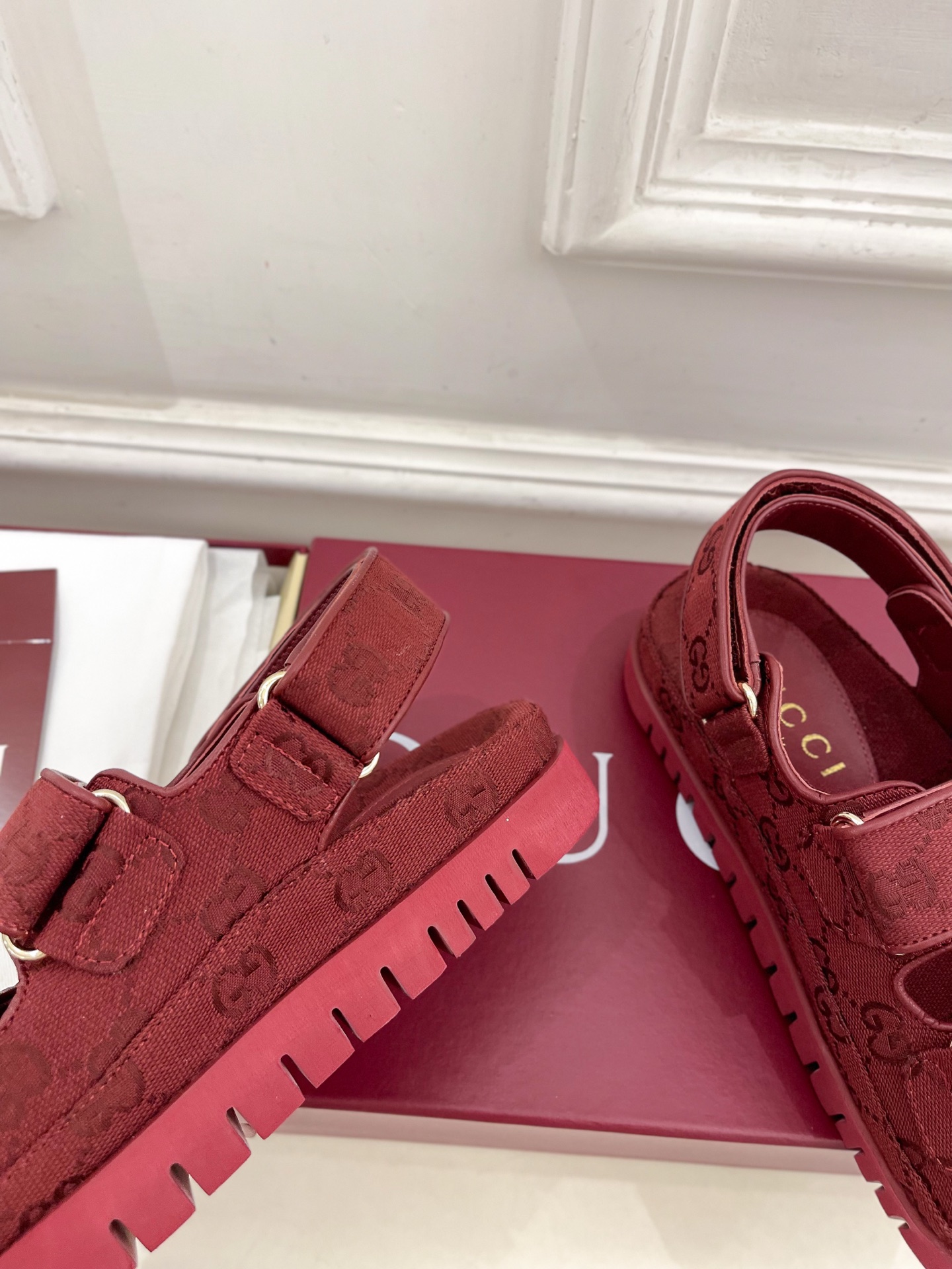 Gucci |  古驰  25𝐬𝐬 

⭐️   G家 主打系列终于面世，狠货值得期待！原有的经典 创造