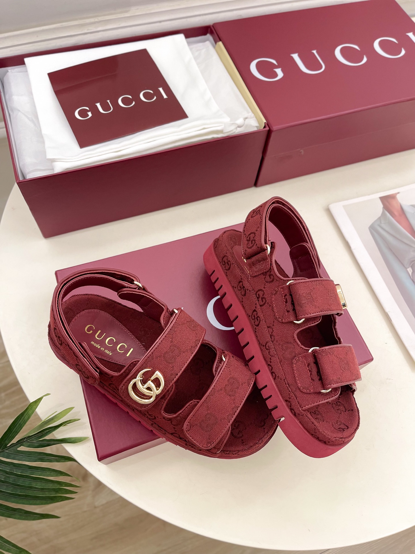 Gucci |  古驰  25𝐬𝐬 

⭐️   G家 主打系列终于面世，狠货值得期待！原有的经典 创造