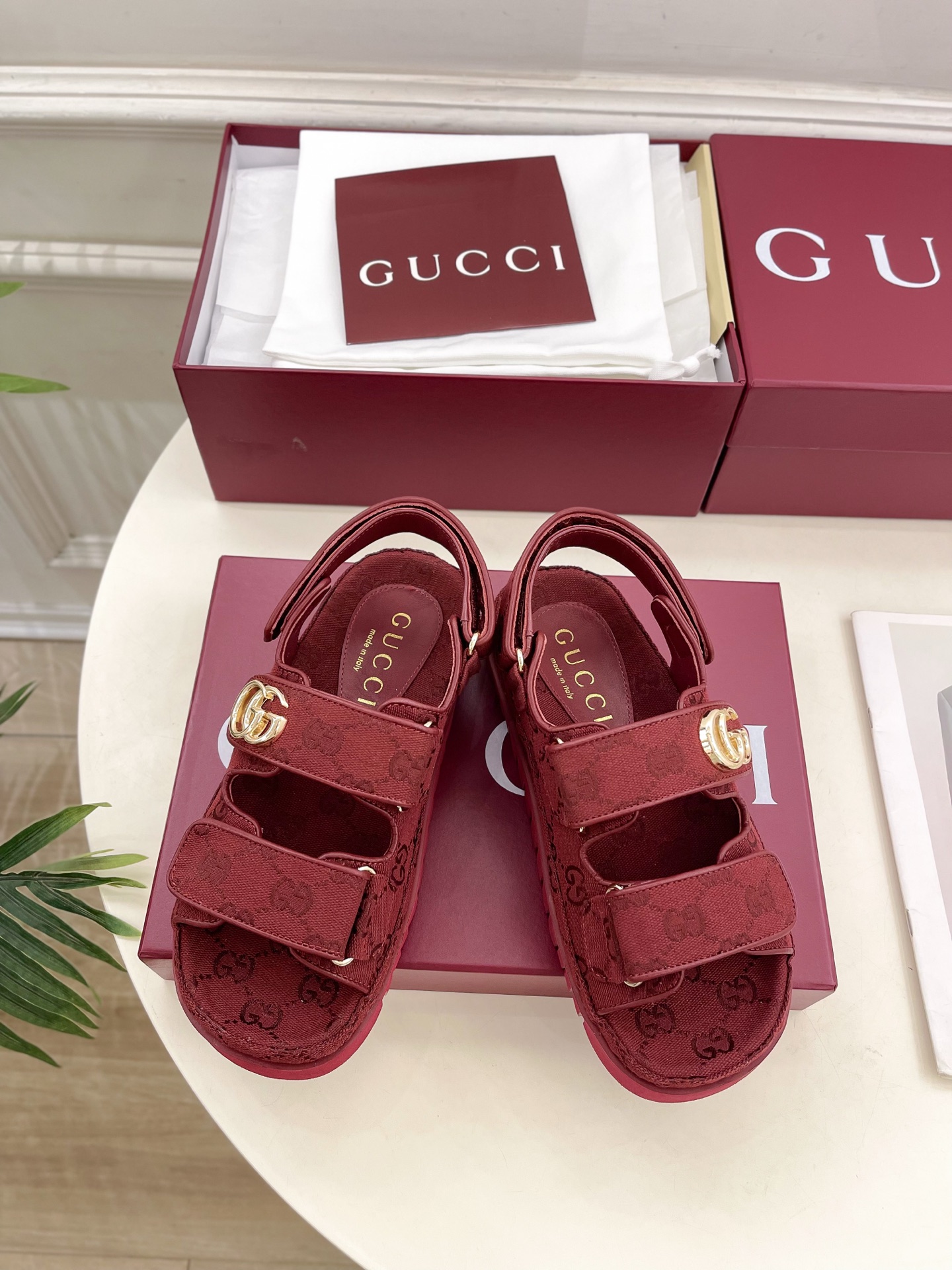 Gucci |  古驰  25𝐬𝐬 

⭐️   G家 主打系列终于面世，狠货值得期待！原有的经典 创造