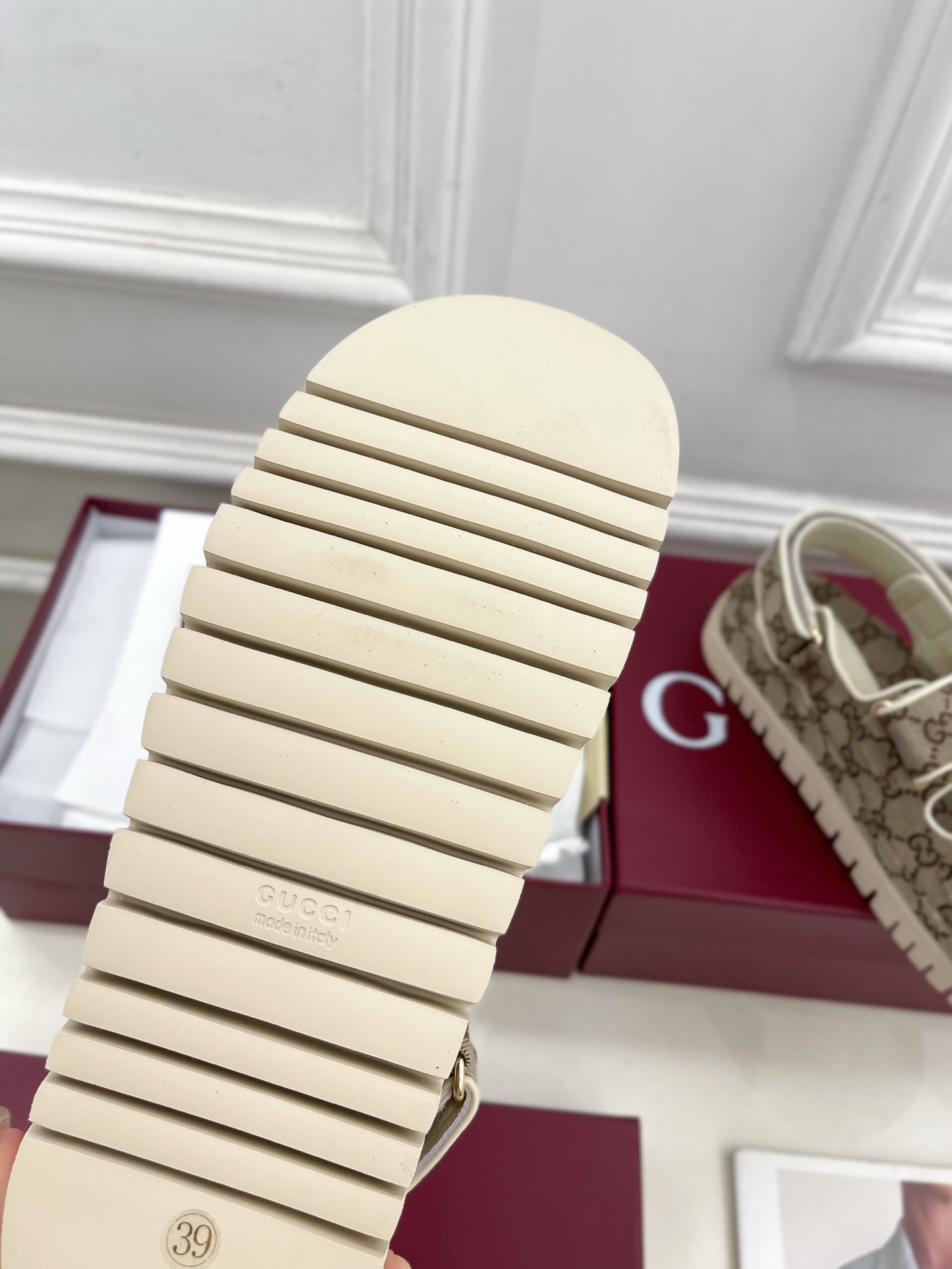 Gucci |  古驰  25𝐬𝐬 

⭐️   G家 主打系列终于面世，狠货值得期待！原有的经典 创造
