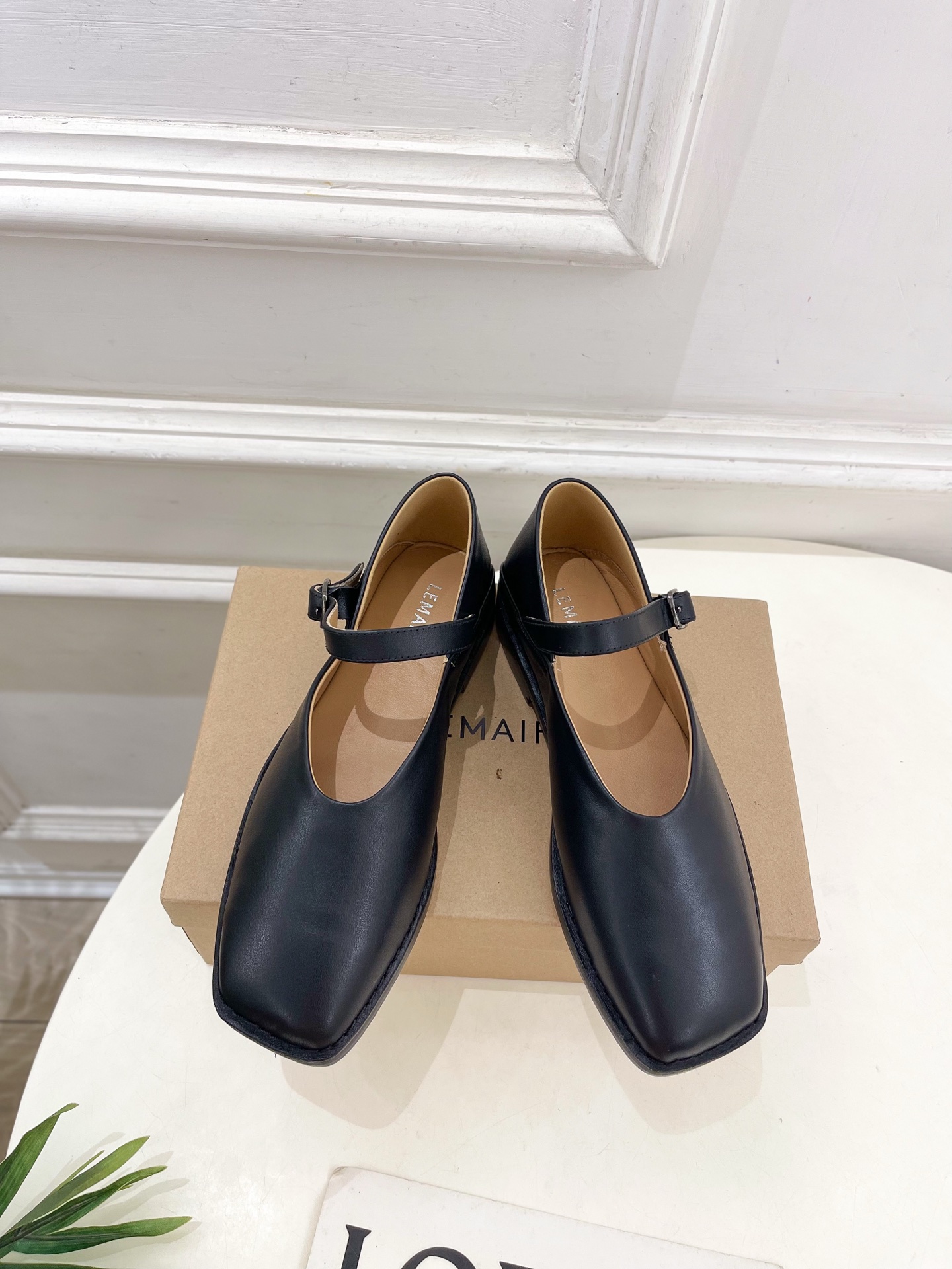 LEMAIRE  2025春夏新品 BALERINA平底玛丽珍芭蕾鞋
—————————
作为这两年最受