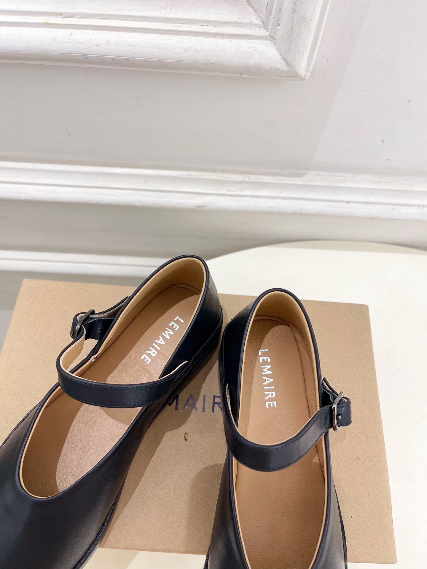 LEMAIRE  2025春夏新品 BALERINA平底玛丽珍芭蕾鞋
—————————
作为这两年最受